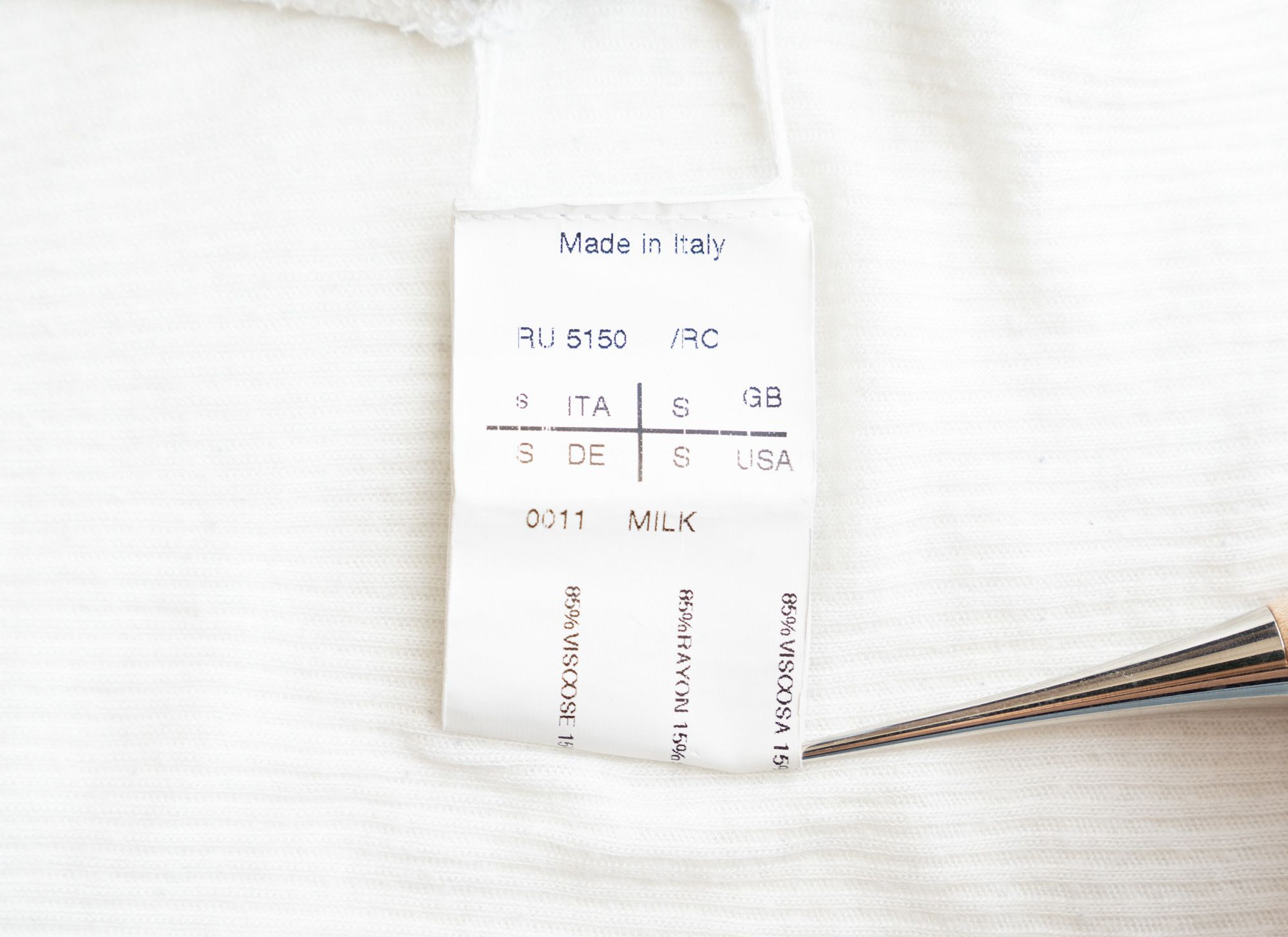 Rick Owens Rick Owens 13SS ISLAND BASIC RIB TANK MILK size:S Size US S / EU 44-46 / 1 - 10 Thumbnail