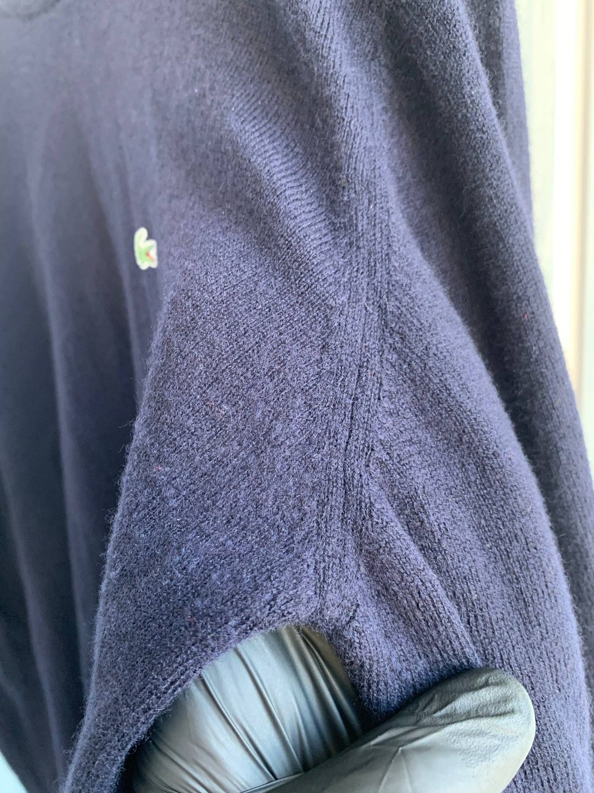 Lacoste Vintage Lacoste Men Navy Wool Knit Classic Sweater Size US M / EU 48-50 / 2 - 15 Thumbnail