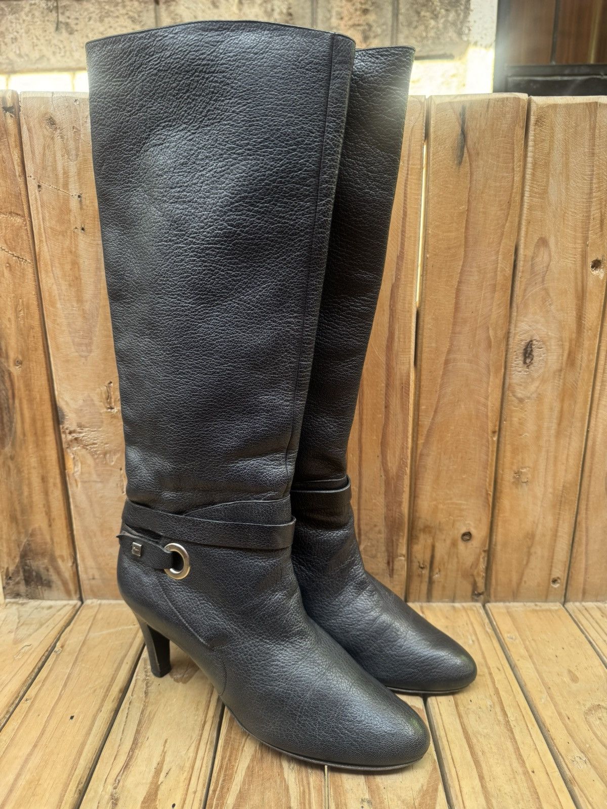 Salvatore Ferragamo Salvatore ferragamo black HI Leather heeled boots sz USA 7G Size US 7 / IT 37 - 1 Thumbnail