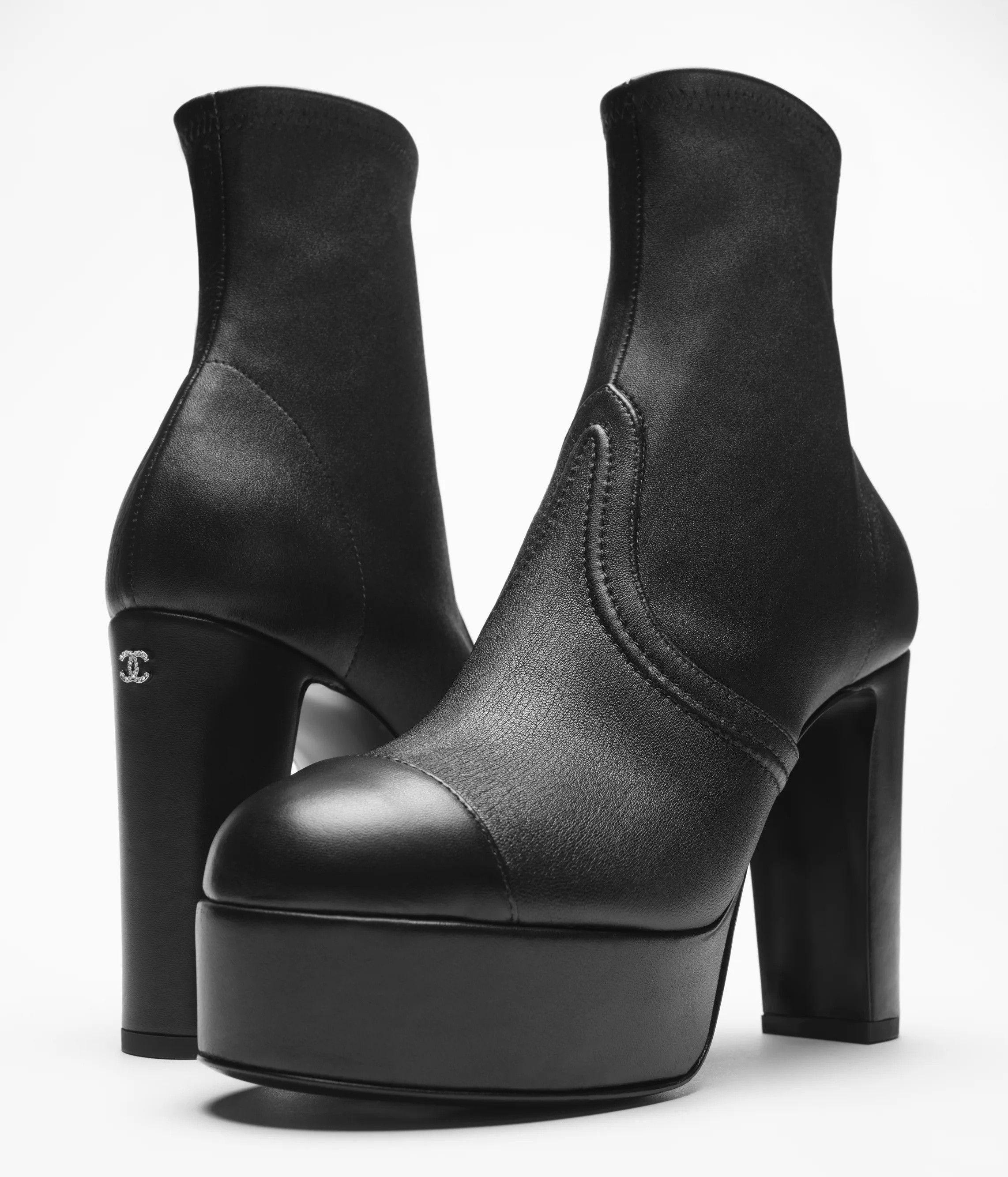 Chanel Chanel 24K Black Short Ankle Platform Block Heel Bootie 39.5 Size US 9.5 / IT 39.5 - 6 Thumbnail