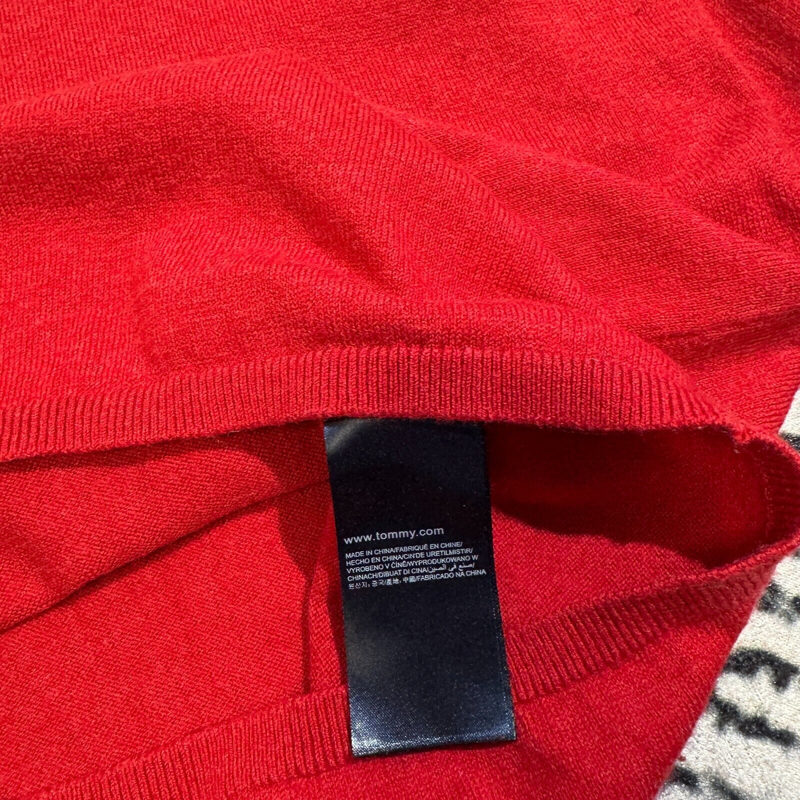 Tommy Hilfiger × Vintage Vintage Tommy Hilfiger Unisex Red Cotton Sweater Size XL Size US XL / EU 56 / 4 - 10 Thumbnail