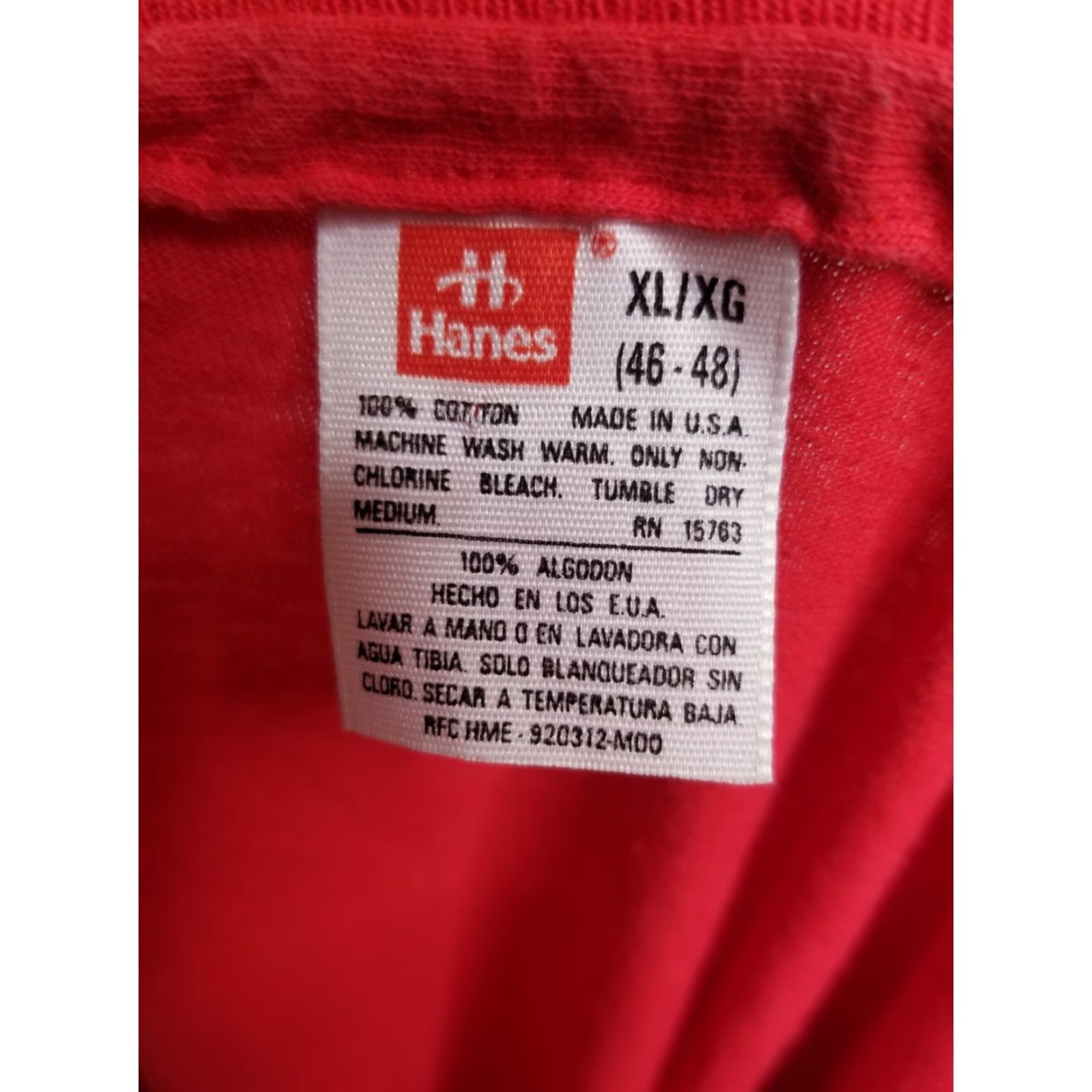 Fruit Of The Loom Vintage 1980s Fruit of the Loom Santa Claus Christmas T Shirt Men's XL Red Graphic Tee Unisex Distressed Size US XL / EU 56 / 4 - 6 Thumbnail