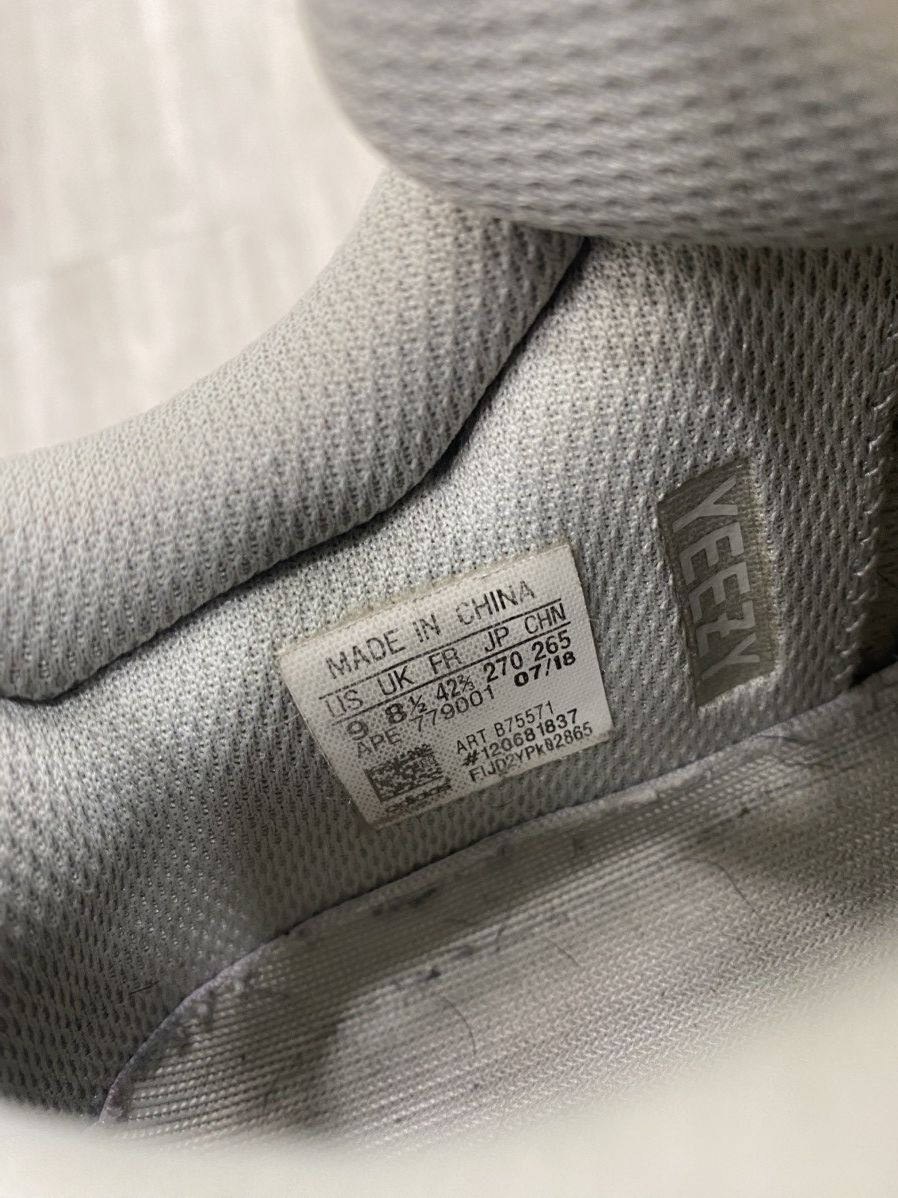 Adidas × Yeezy OG Adidas yeezy boots 700 wave runner Size US 9 / EU 42 - 6 Thumbnail