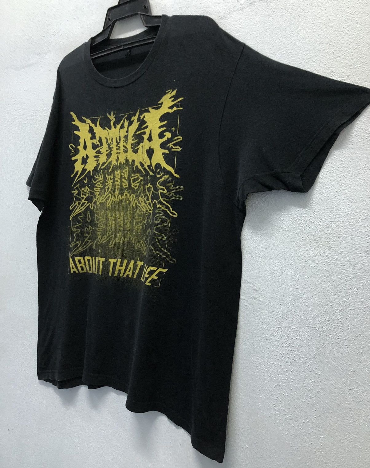 Band Tees Vintage Metalcore Band Attila About That Life T-Shirt Size US XL / EU 56 / 4 - 5 Thumbnail