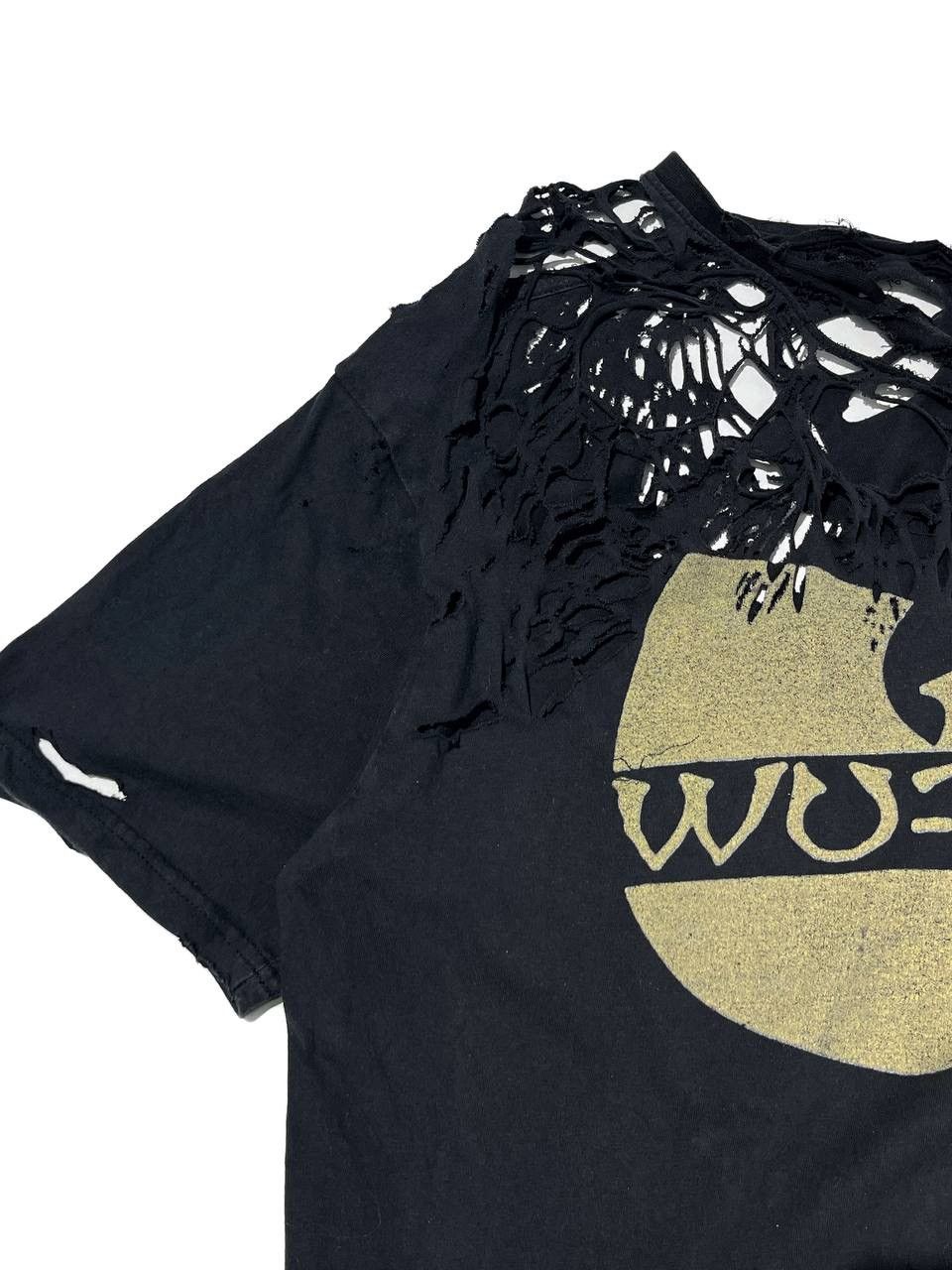 Vintage Vintage Distressed Faded Paperthin Wu Tang Tee Size US L / EU 52-54 / 3 - 3 Thumbnail