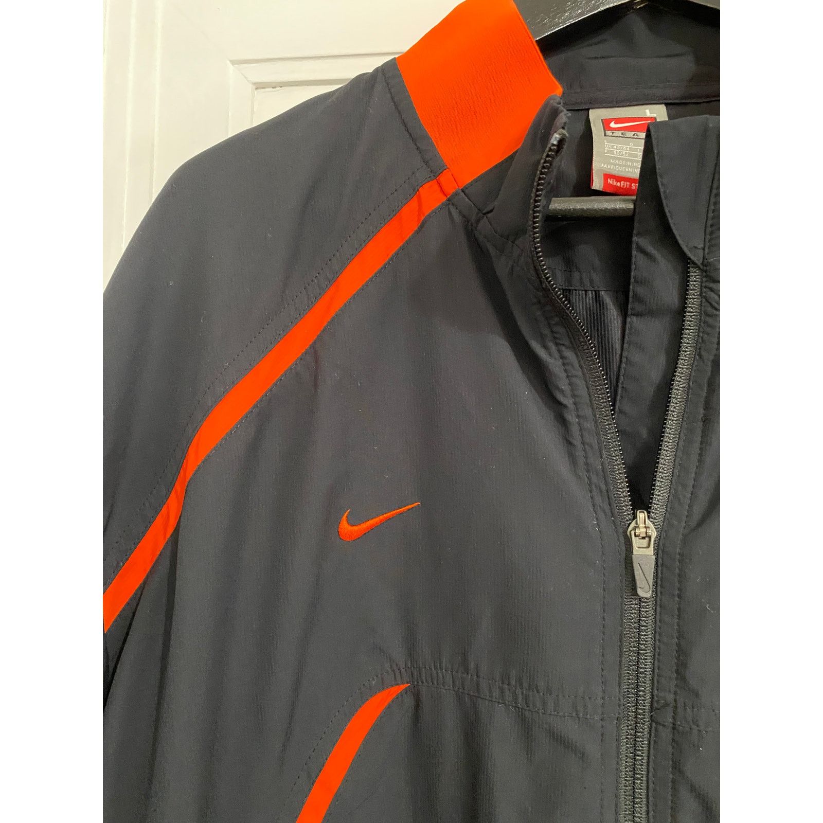 Nike Oregon State Beavers Nike Full-Zip Windbreaker Size Large Size US L / EU 52-54 / 3 - 3 Thumbnail