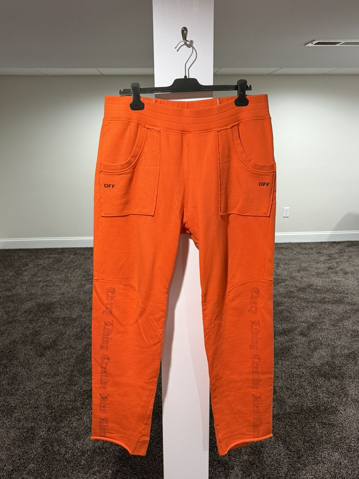 Off-White × Vlone Vlone x Off-White 2016 Orange Logo Sweatpants Size US 38 / EU 54 - 1 Thumbnail