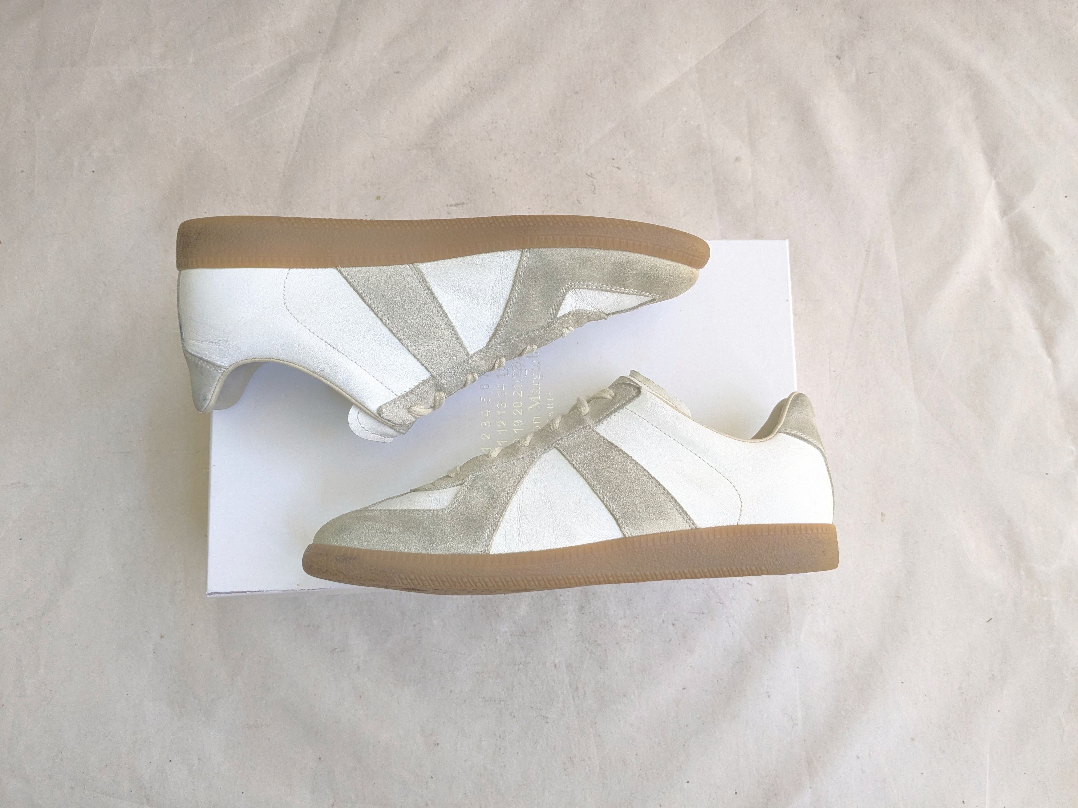 Maison Margiela Maison Margiela GAT Replica White Gray 8 41 Low Tops Size US 8 / EU 41 - 1 Thumbnail
