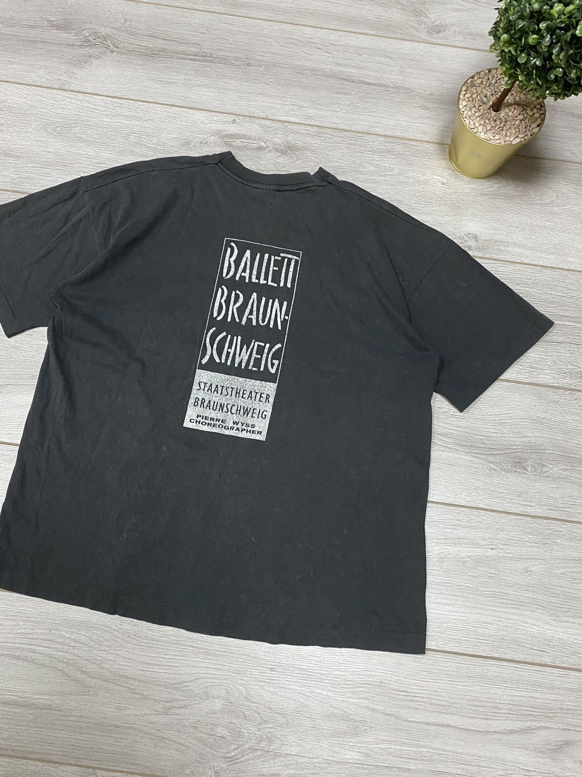 Other A Clockwork ballet Braun Schweig Orange T-Shirt Size US XL / EU 56 / 4 - 8 Thumbnail