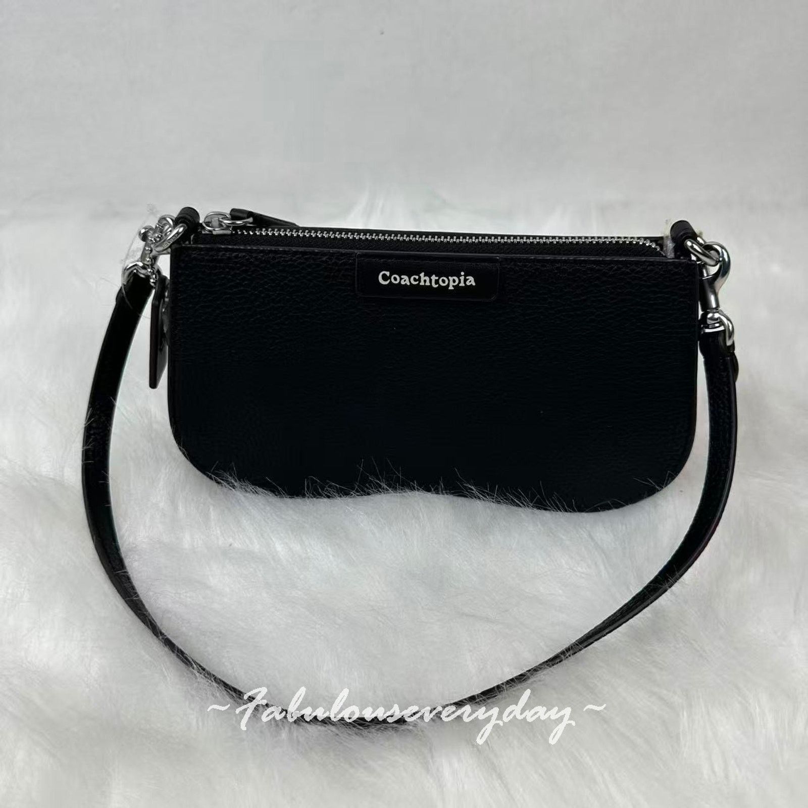 Coach COACH Small Wavy Shoulder Coachtopia Leather Silver Black Size ONE SIZE - 2 Thumbnail