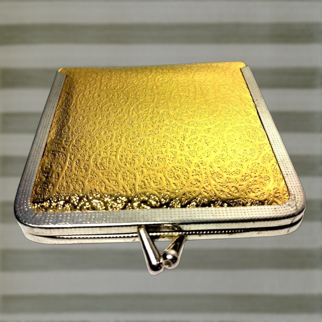 Vintage VINTAGE Mod Purse Mirror Gold Lame Swirl Kiss Lock Double Sided Compact READ Size ONE SIZE - 1 Thumbnail