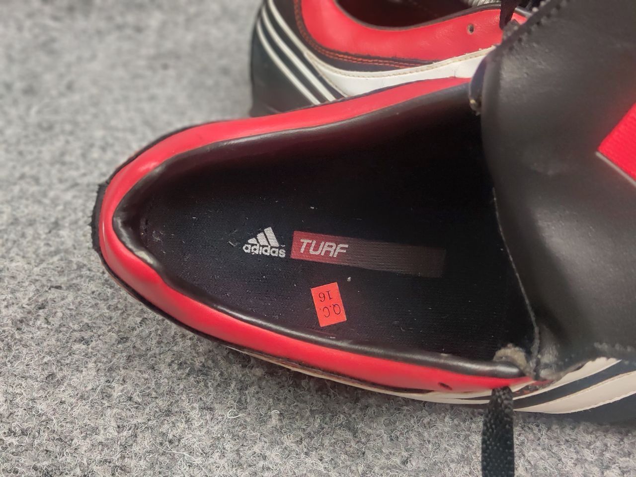 Adidas Rare Vintage Adidas Predator Astro Turf Football Boots Size US 12.5 / EU 45-46 - 22 Thumbnail