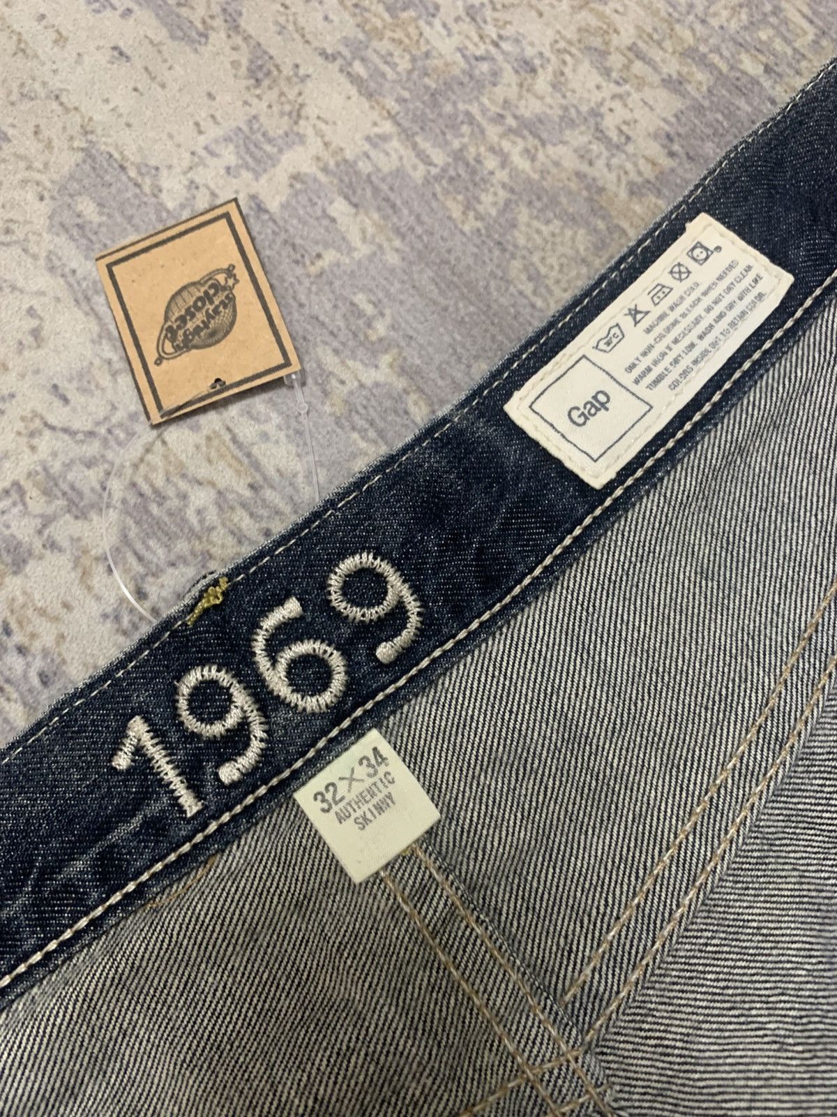 Gap Vintage Gap Jeans Gap 1969 Denim Size US 33 - 10 Thumbnail