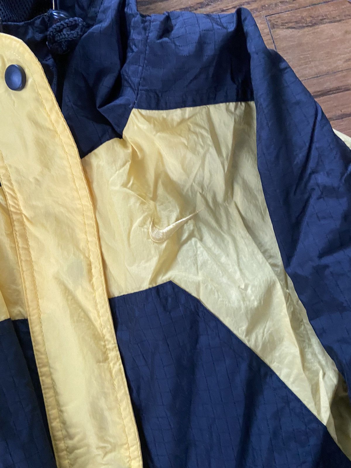 Nike × Vintage Vintage y2k Nike windbreaker jacket Size US M / EU 48-50 / 2 - 4 Thumbnail