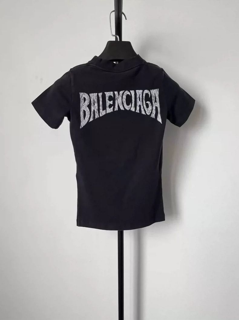 Balenciaga Balenciaga Monogrammed crewneck short sleeve regular T-shi Size S / US 4 / IT 40 - 2 Thumbnail