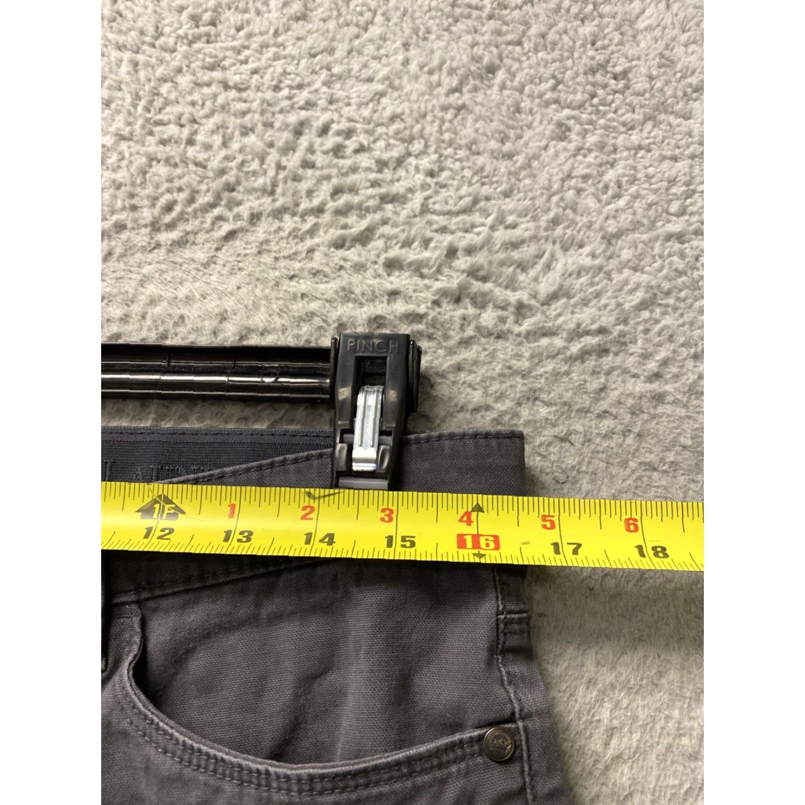 English Laundry **English Laundry Men's Gray Straight Leg Jeans 33x32** User: English Laundry Men's Gray Straight Leg Jeans Size 33x32 Size US 33 - 6 Thumbnail