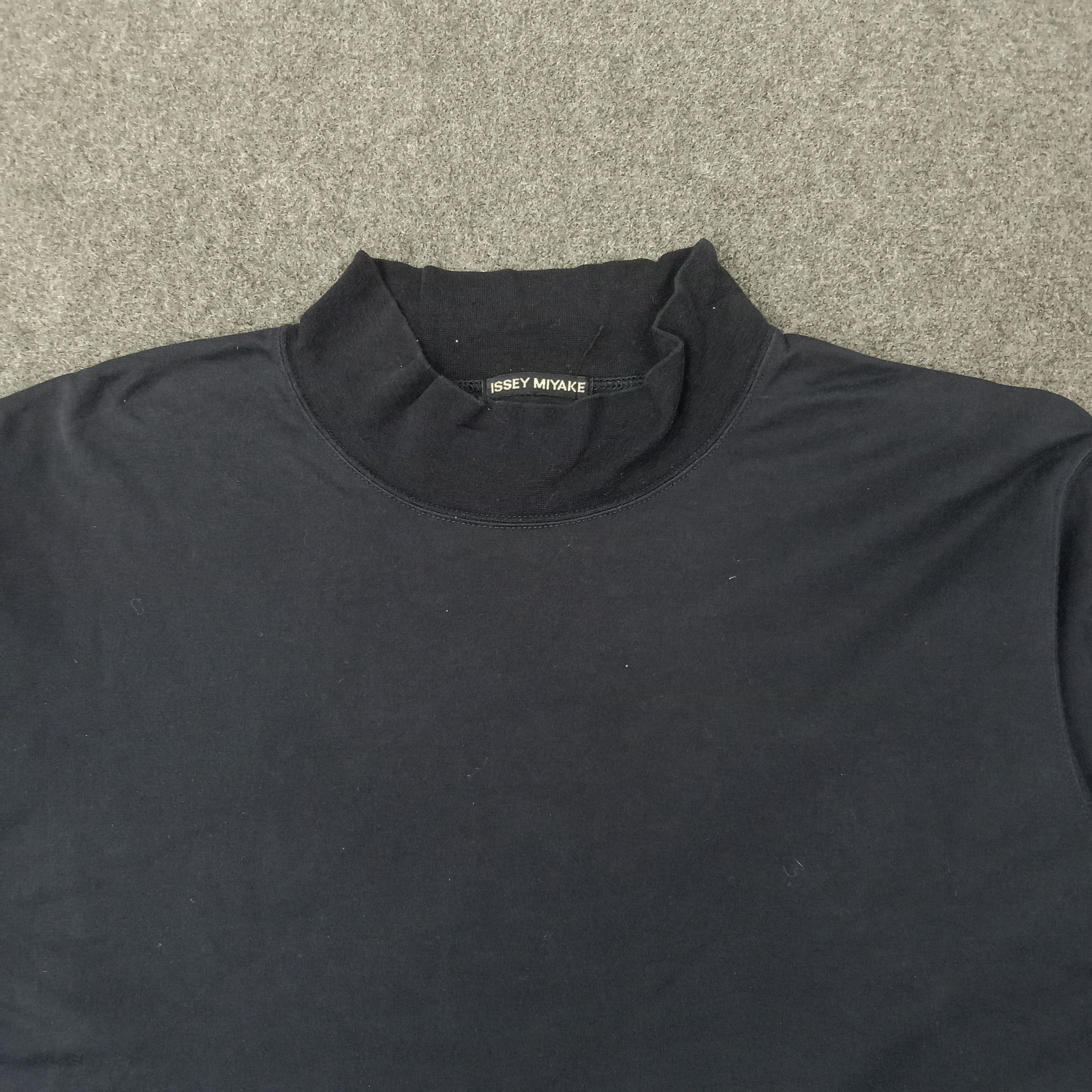 Issey Miyake Issey Miyake Japanese Designer Turtleneck Tshirt C259N76 Size US L / EU 52-54 / 3 - 2 Thumbnail