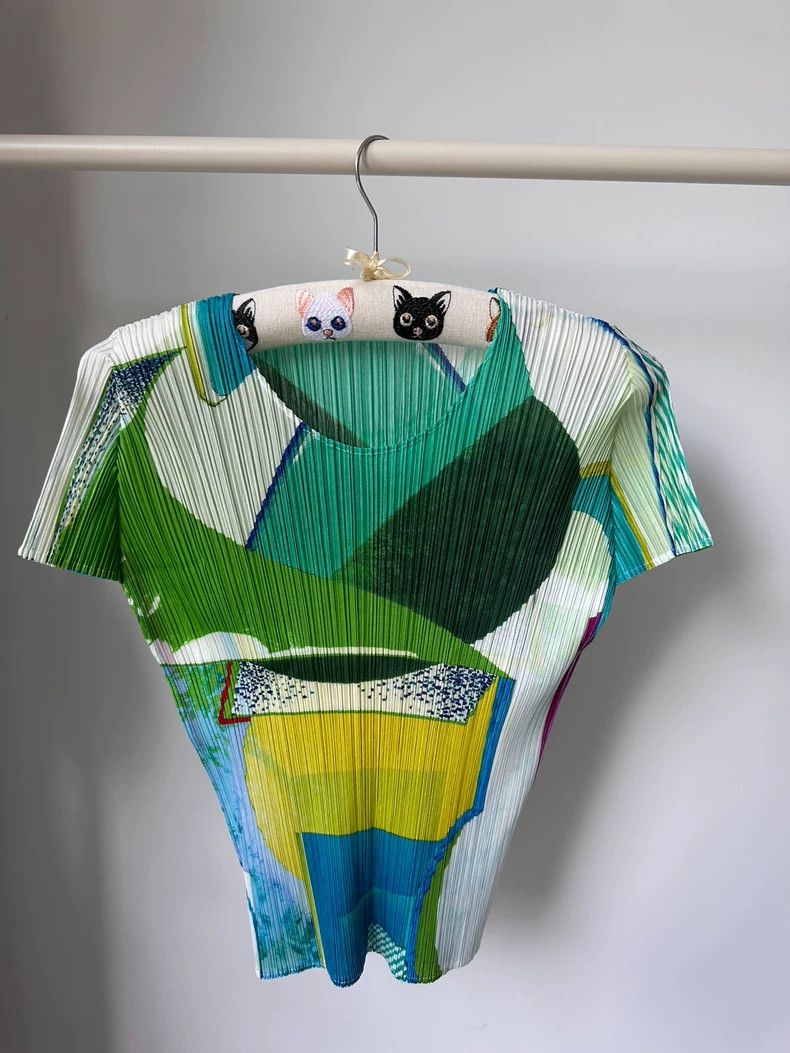 Issey Miyake Issey Miyake size:3 Blue and green pleated short-sleeved s Size S / US 4 / IT 40 - 1 Thumbnail