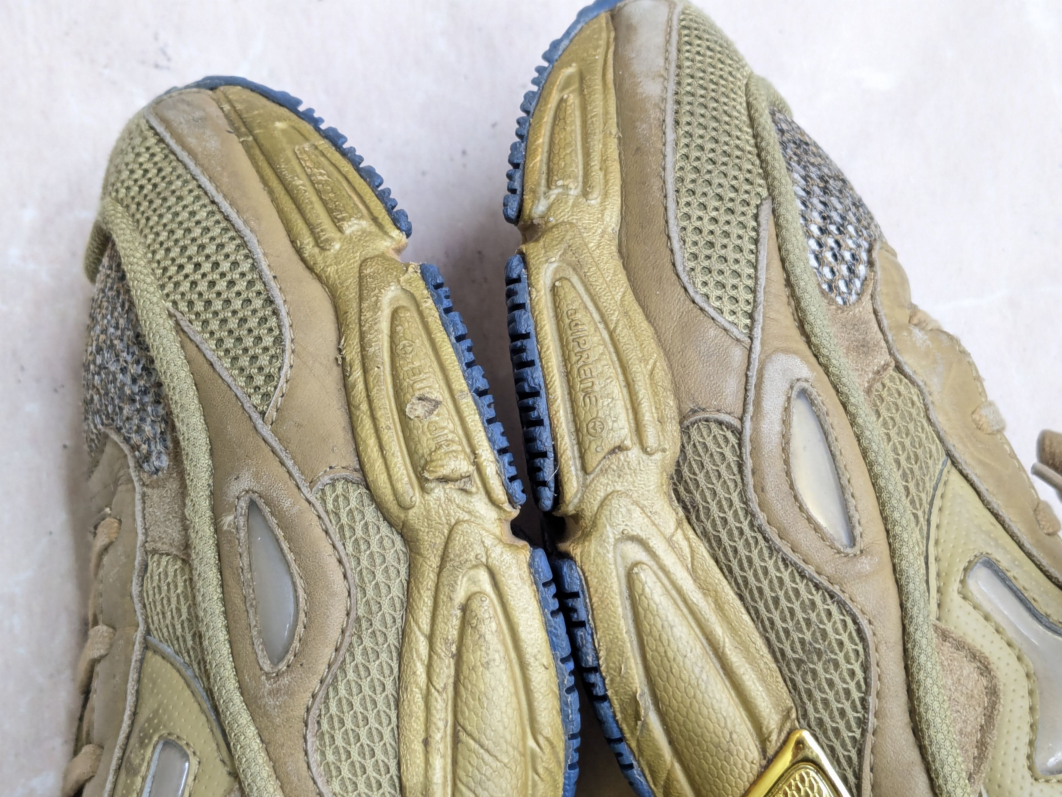 Adidas × Raf Simons Adidas Raf Simons Ozweego 2 Gold 11 Sneakers Size US 11 / EU 44 - 6 Thumbnail