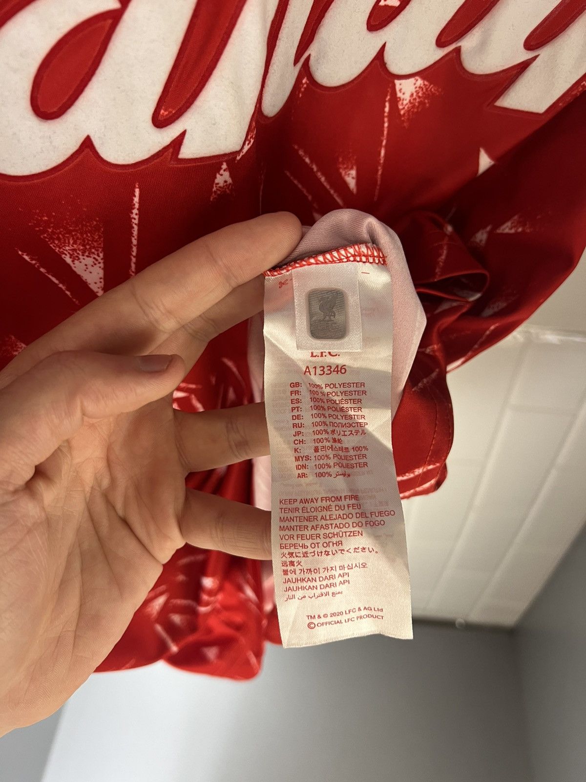 Vintage VERY RARE LIVERPOOL ENGLAND SOCCER JERSEY RETRO CANDY 90s Size US L / EU 52-54 / 3 - 19 Thumbnail