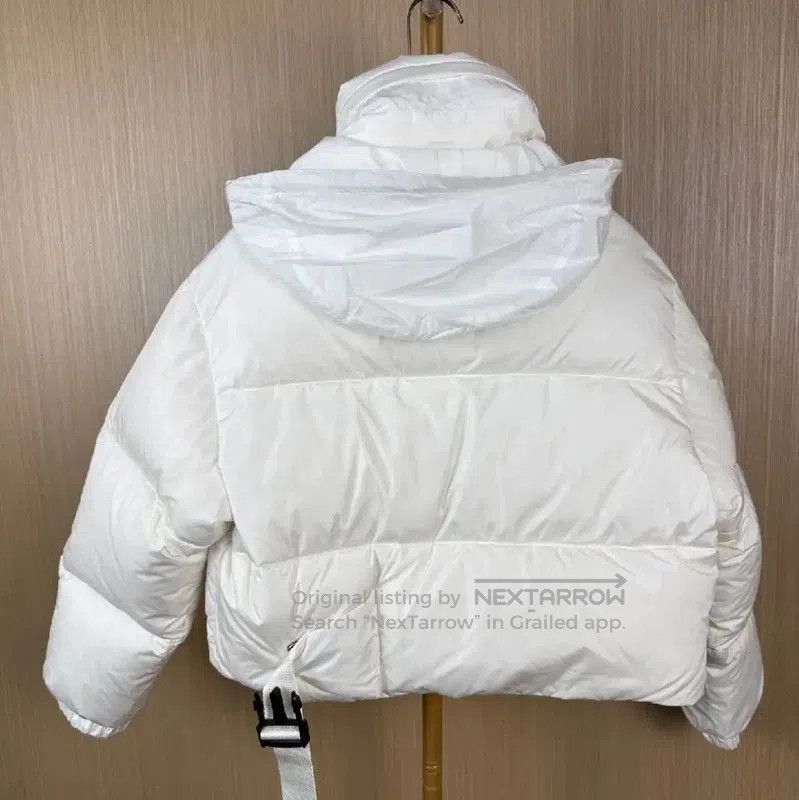 Prada Prada Women's Winter White Nylon Puffer Jacket. Size M / US 6-8 / IT 42-44 - 2 Thumbnail