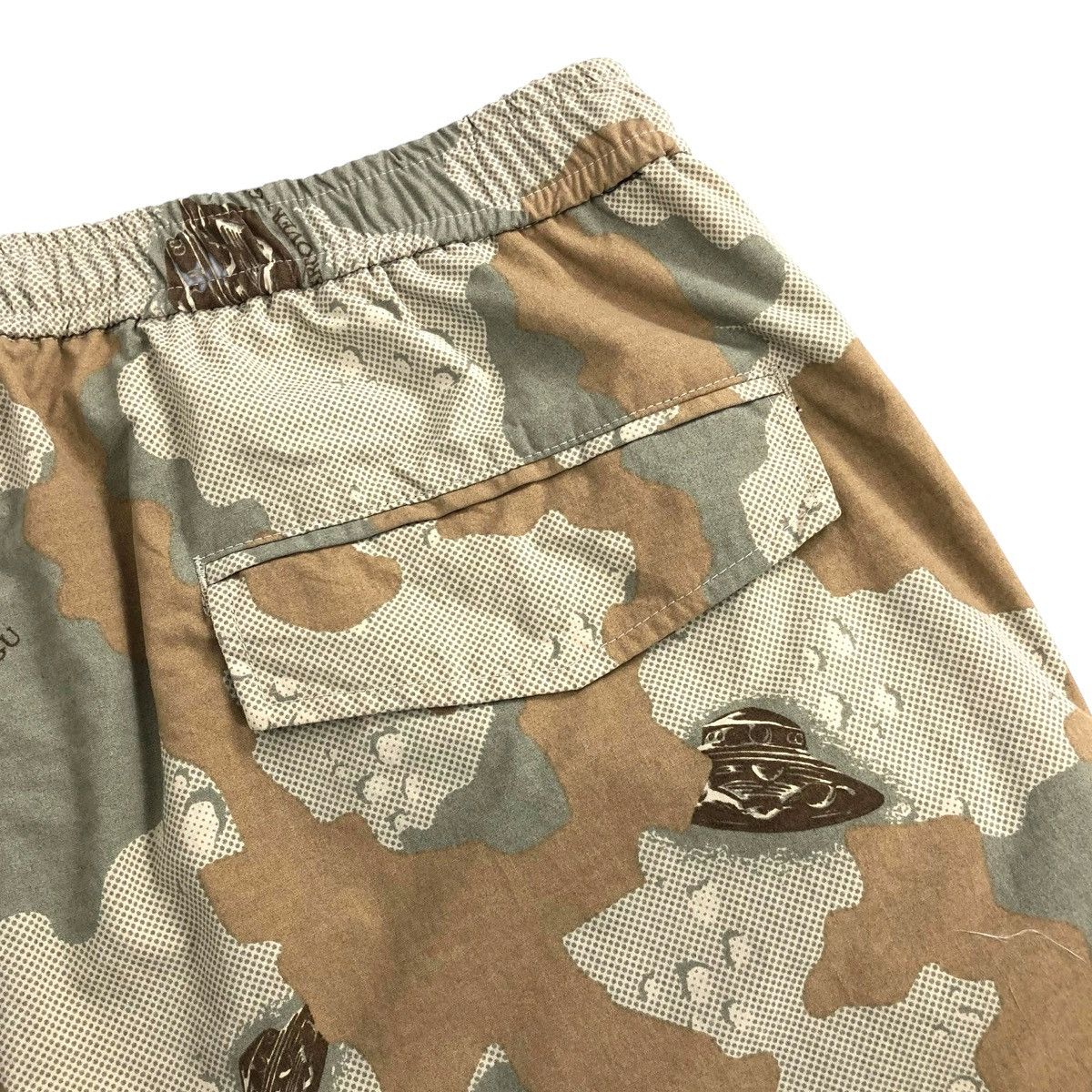 Japanese Brand × Jun Takahashi × Undercover Undercover X GU Military Camouflage Cargo Pants Size US 32 / EU 48 - 11 Thumbnail