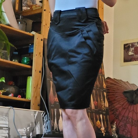 Other Fornarina Pencil Pleated Black Skirt Midi - Size Xs Size 26" / US 2 / IT 38 - 2 Thumbnail