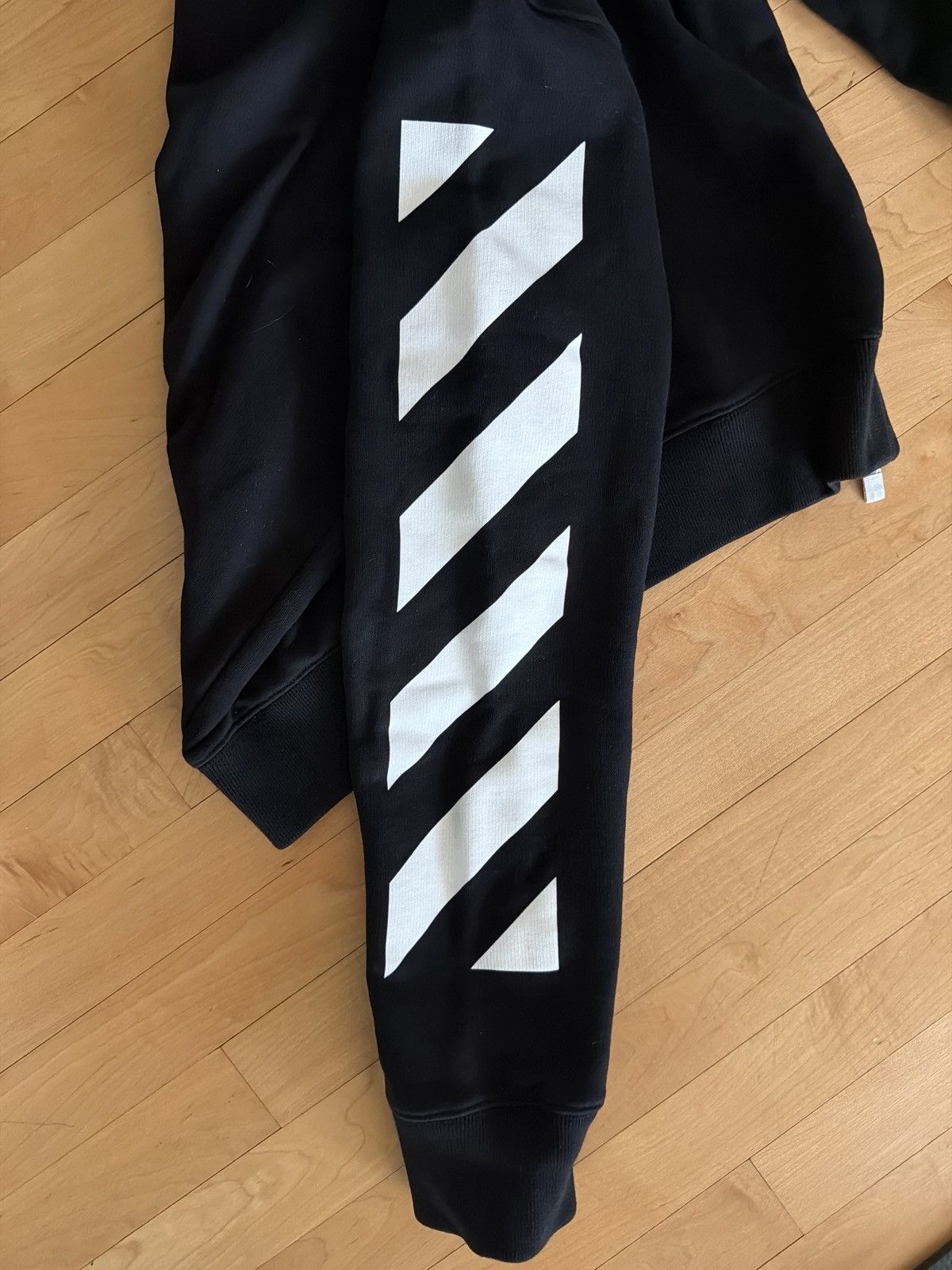Off-White Off-White Skull Picture Logo Sweatshirt Size US M / EU 48-50 / 2 - 5 Thumbnail