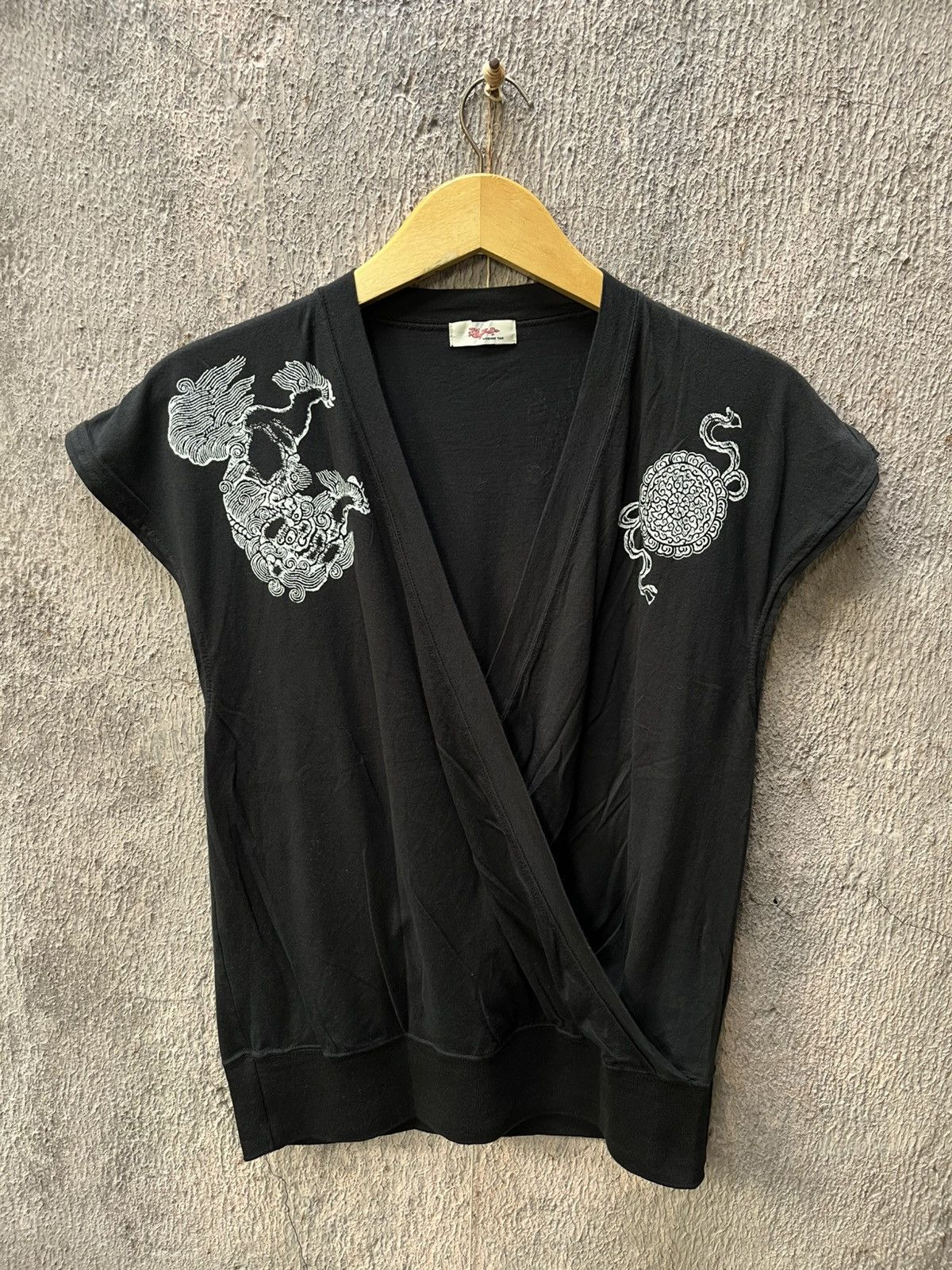 Japanese Brand Vivienne Tam Mitology animals Size US S / EU 44-46 / 1 - 1 Thumbnail