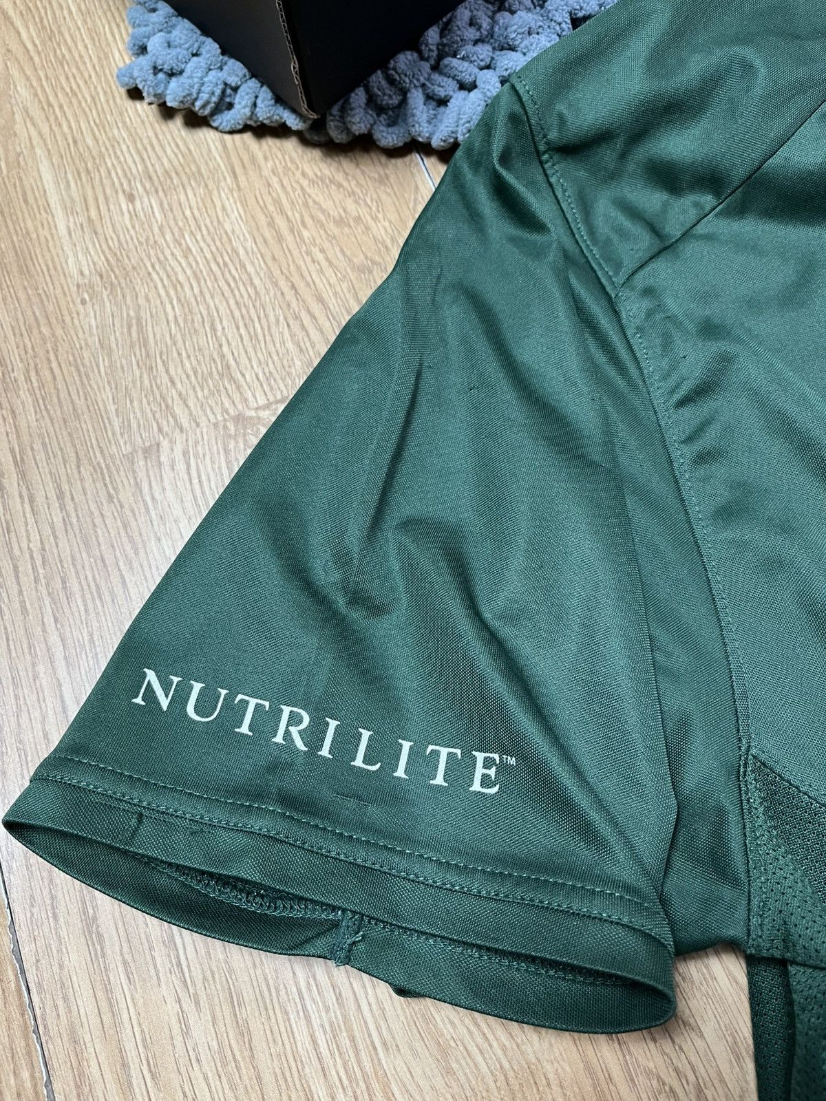 Nike 🇧🇷NIKE VINTAGE NUTRILITE RONALDINHO 2000’s FOOTBALL JERSEY Size US L / EU 52-54 / 3 - 8 Thumbnail