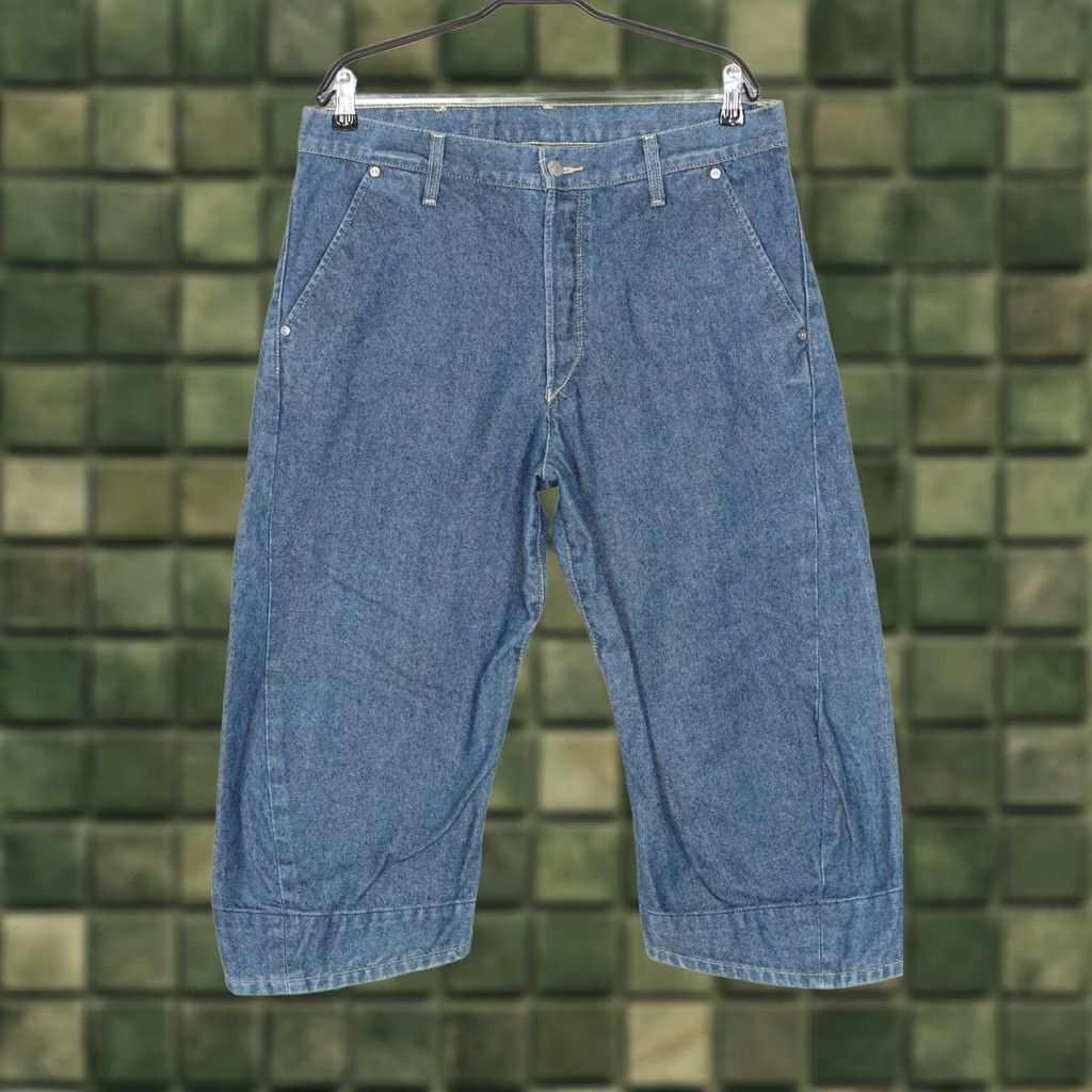 Levi's VINTAGE LEVI’S? ENGINEERED Twisted ½ Jeans Denim Shorts Men Size L DZ5321 Size US 33 - 1 Thumbnail