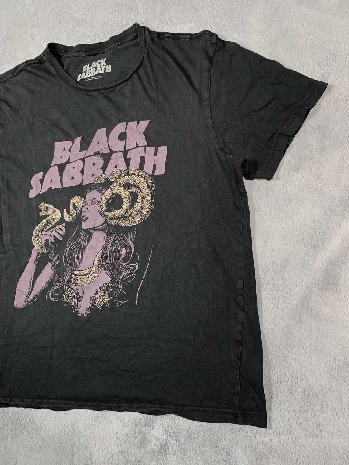 Band Tees × Vintage Vintage Y2K Black Sabbath band tee biglogo streetwear Size US L / EU 52-54 / 3 - 3 Thumbnail