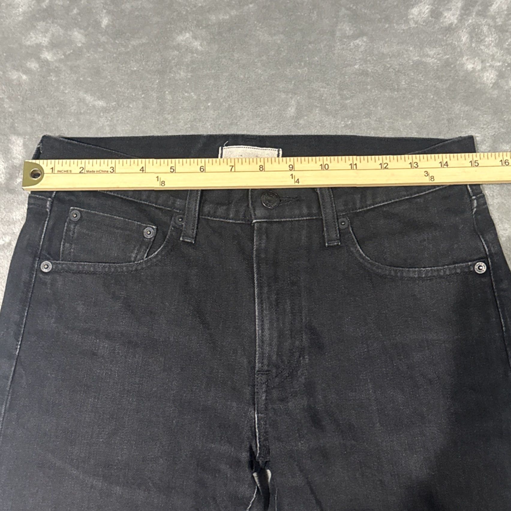 Uniqlo Uniqlo Jeans Mens 30 Black Selvedge Denim Slim Straight 30x32 City Pattern: Solid Pocket Design 5-Pocket Zip Closure Regular Size Type Mens Apparel Size US 30 / EU 46 - 4 Thumbnail
