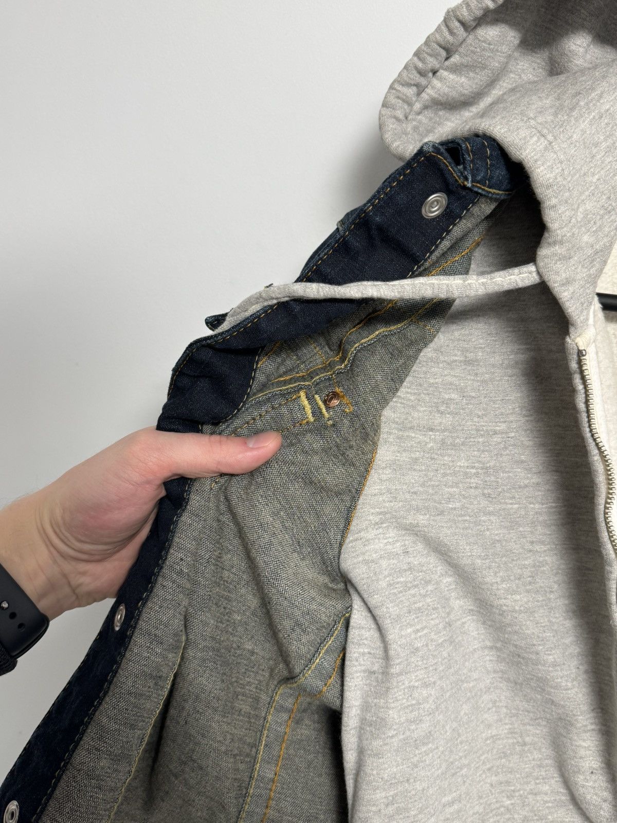 True Religion True Religion Distressed Denim Hooded Jacket size Women’s L Size L / US 10 / IT 46 - 15 Thumbnail