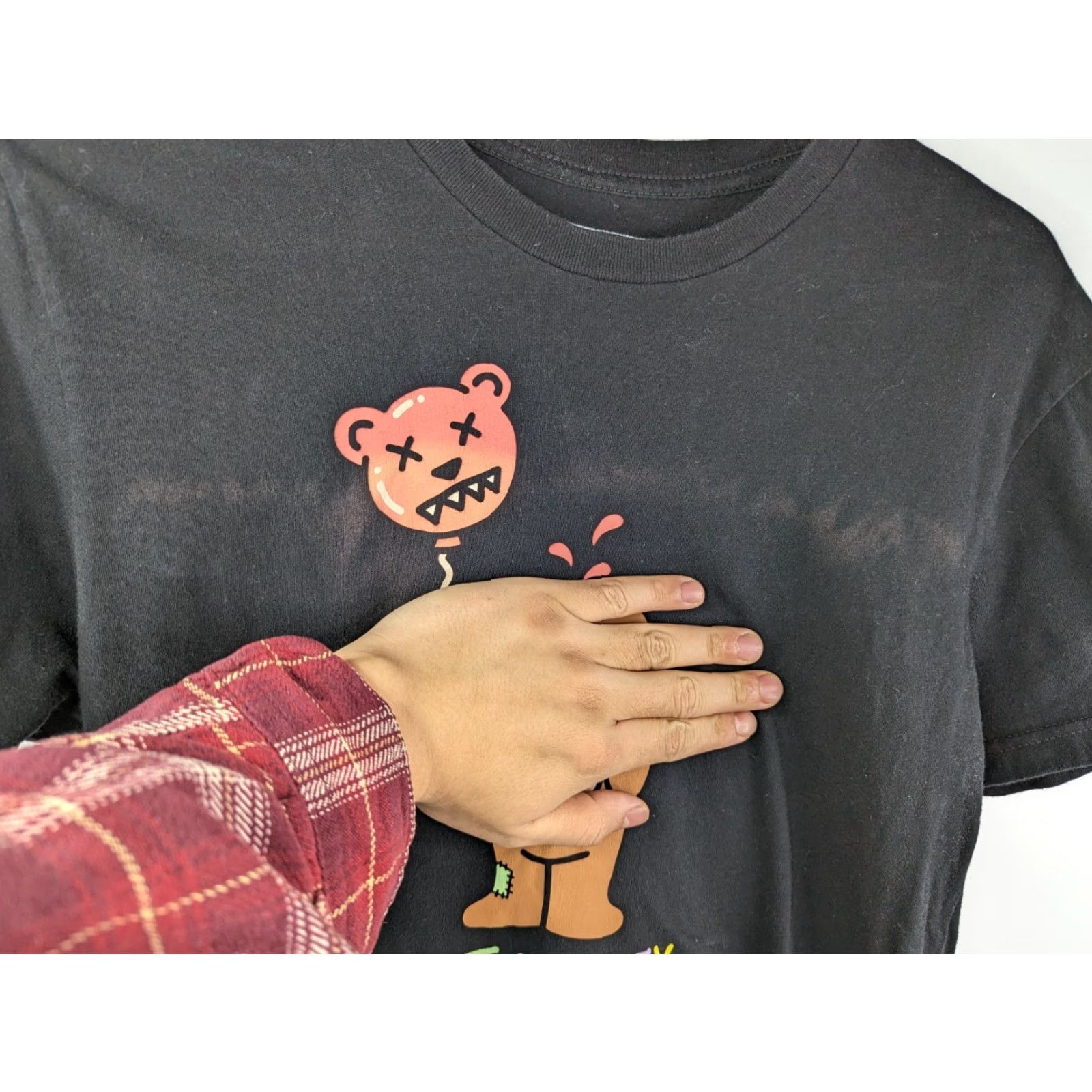 Vintage Riot Society Tee Shirt Short Sleeve Bear Balloon Head Graphic Small Riot Society Mens S Black 100% Cotton Graphic Tee Size US S / EU 44-46 / 1 - 3 Thumbnail