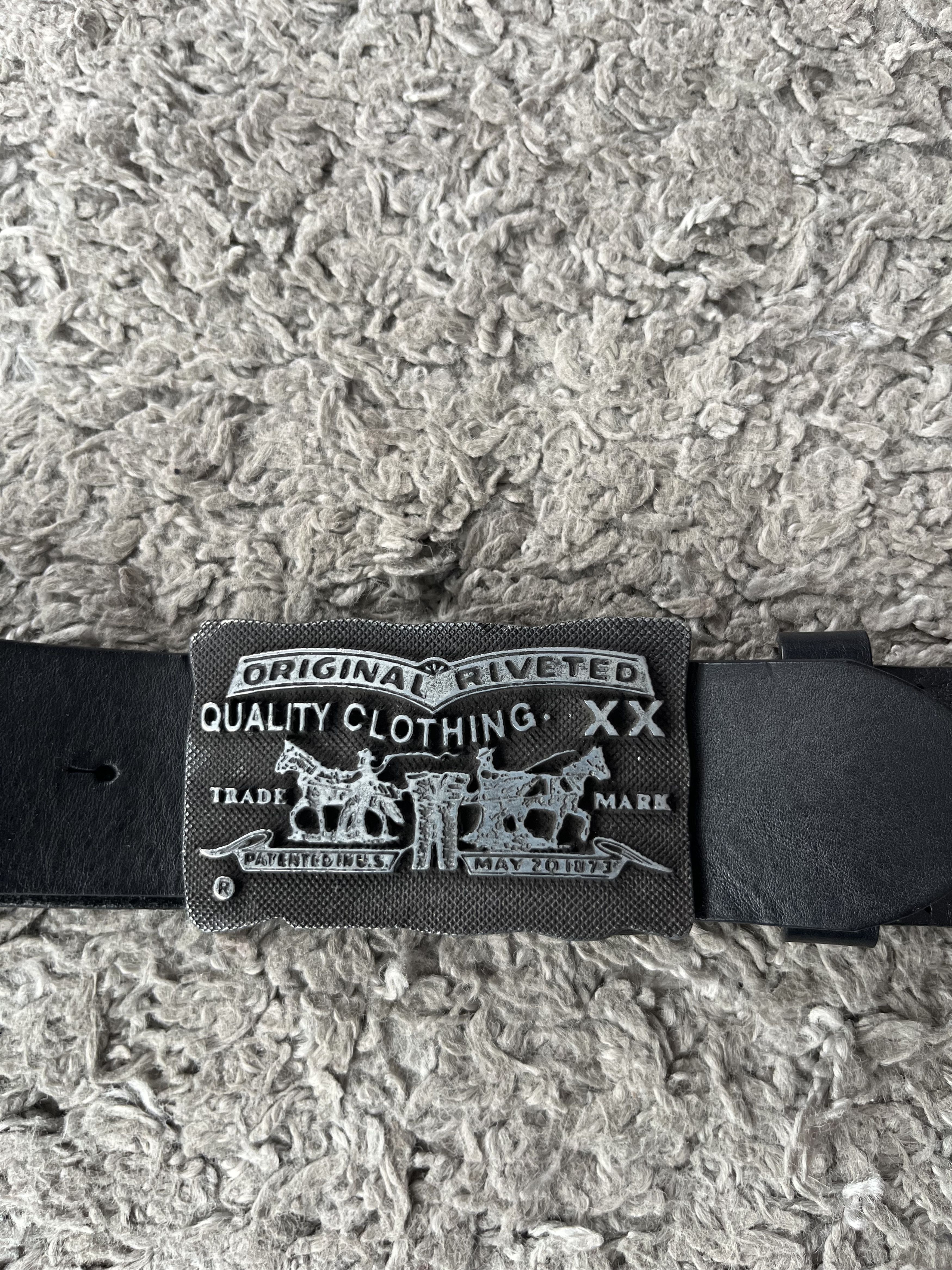 Levi's LEVI’S Vintage Leather Belt With Two Horses Buckle Size 34 - 2 Thumbnail