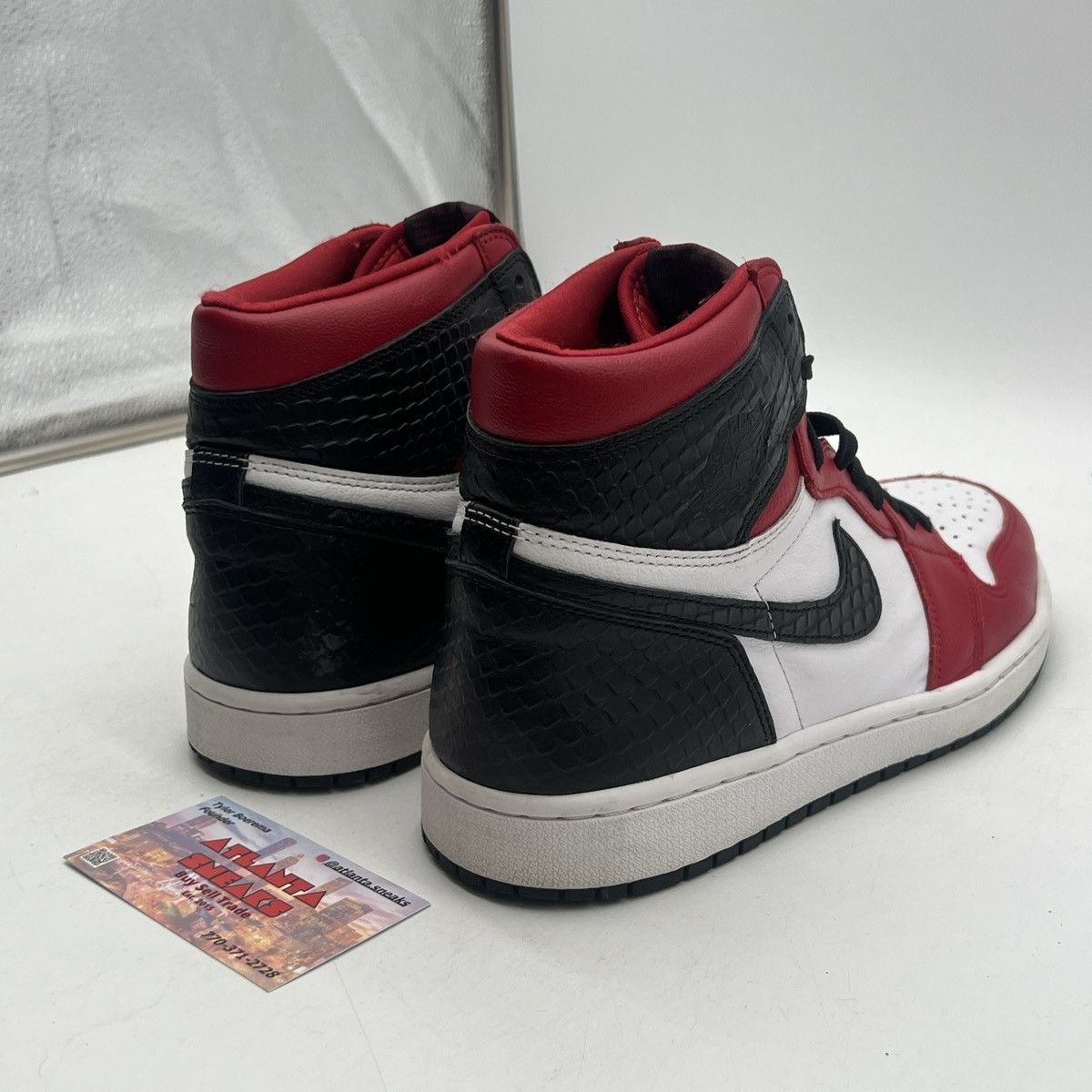 Jordan Brand Wmns air Jordan 1 high satin red Size US 10.5 / IT 40.5 - 5 Thumbnail