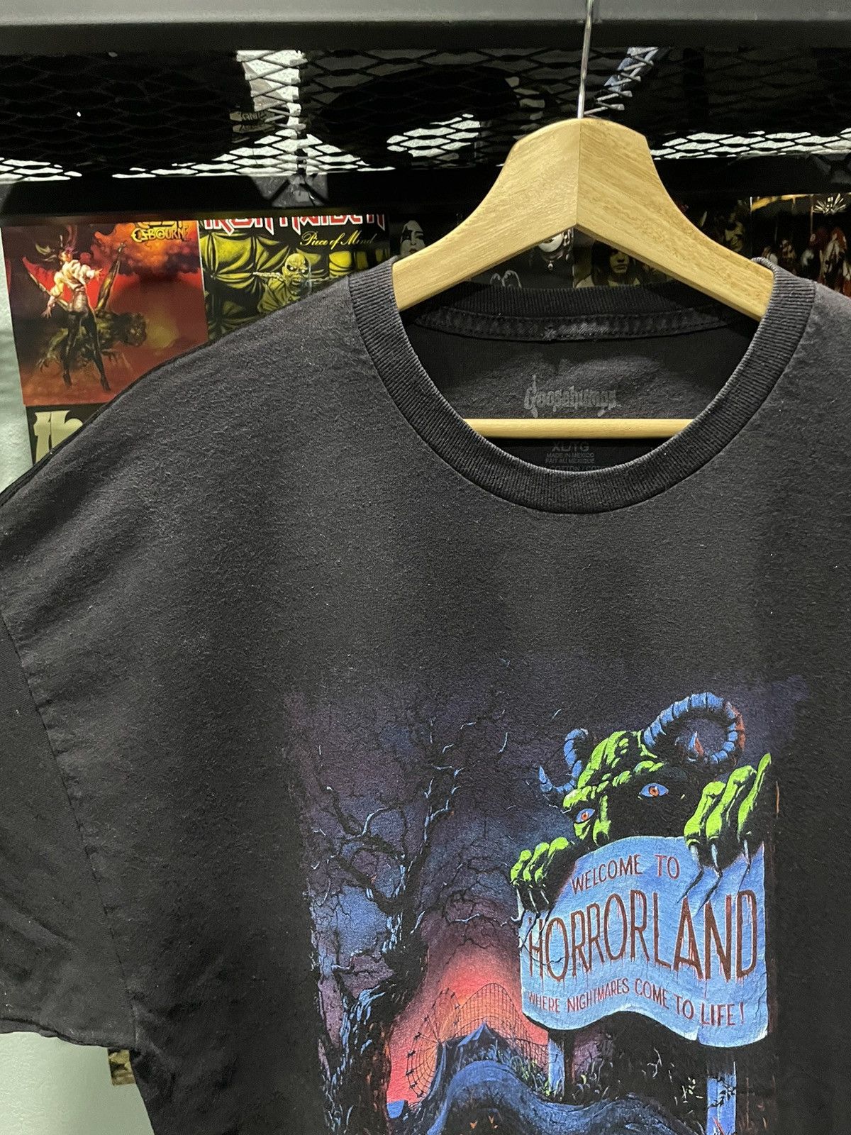 Vintage Goosebumps Welcome to Horror Land Tee Size US XL / EU 56 / 4 - 4 Thumbnail