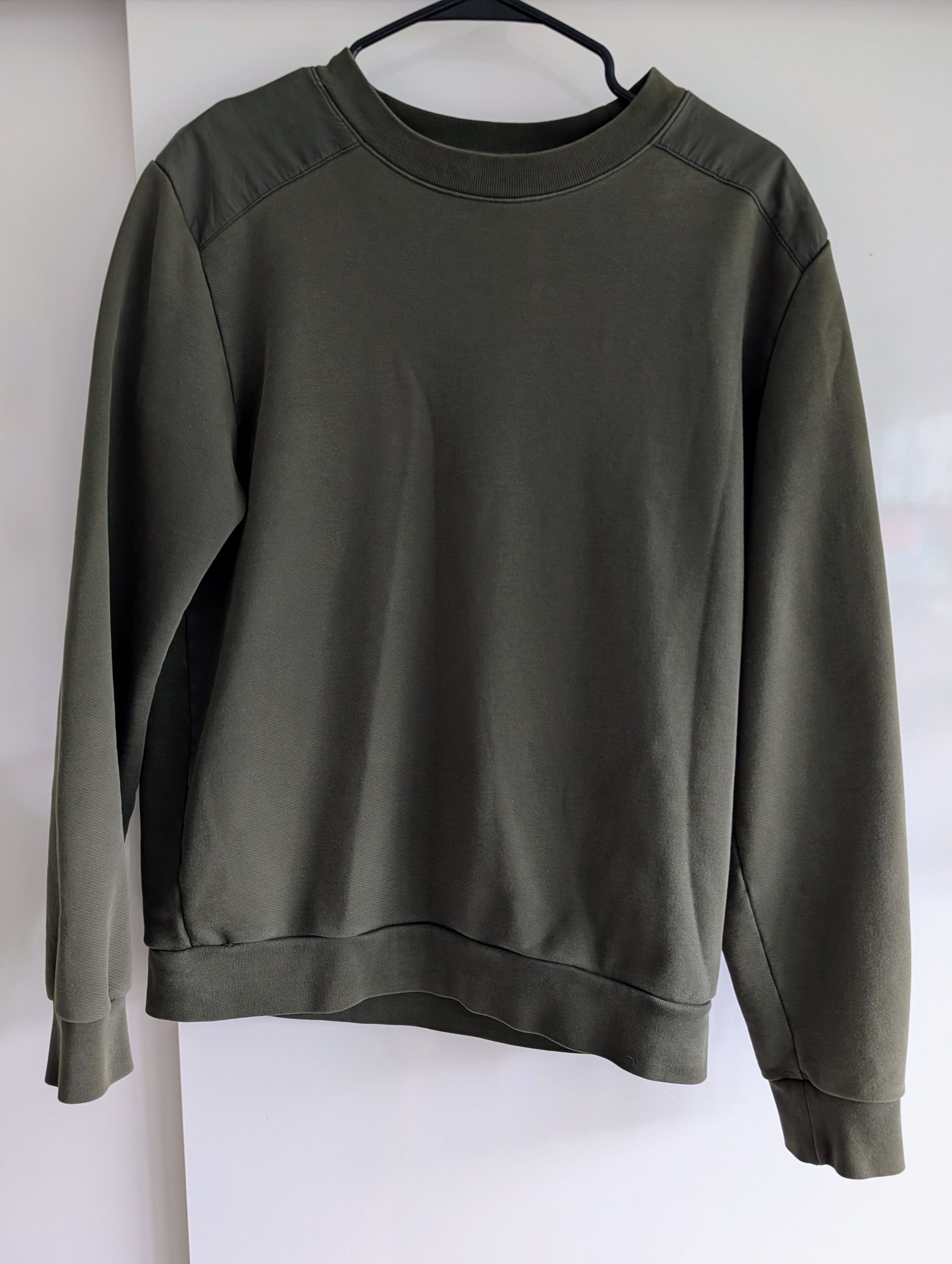 A.P.C. A.P.C. Military Shoulder Patch Crewneck Sweatshirt Size US M / EU 48-50 / 2 - 1 Thumbnail