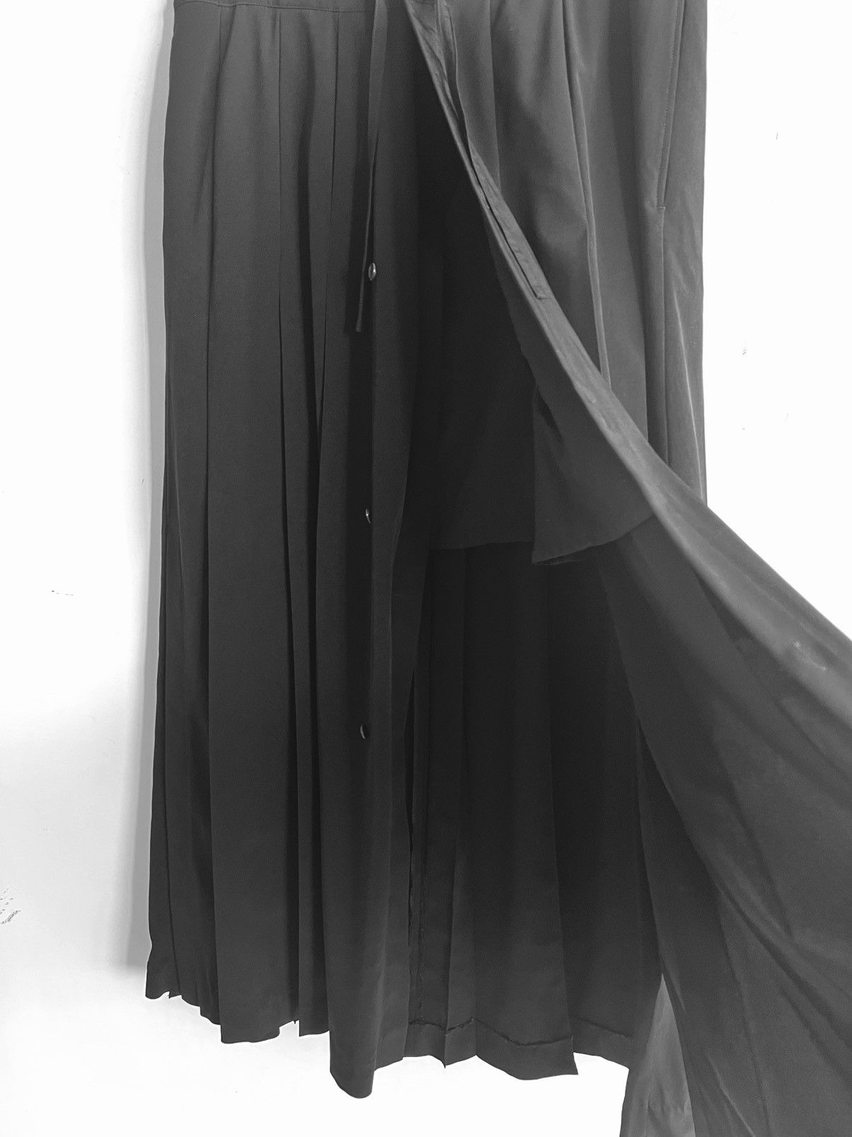 Yohji Yamamoto B Yohji Yamamoto - TA/TUXEDO Wrap Long Skirt Size 26" / US 2 / IT 38 - 9 Thumbnail