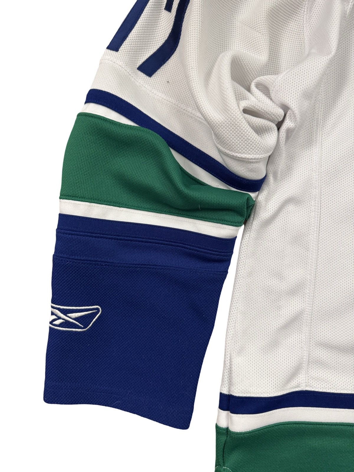 NHL × Reebok × Vintage 2010 NHL Vancouver Canucks Ryan Kesler #17 Jersey/NHL Jersey Size US M / EU 48-50 / 2 - 17 Thumbnail