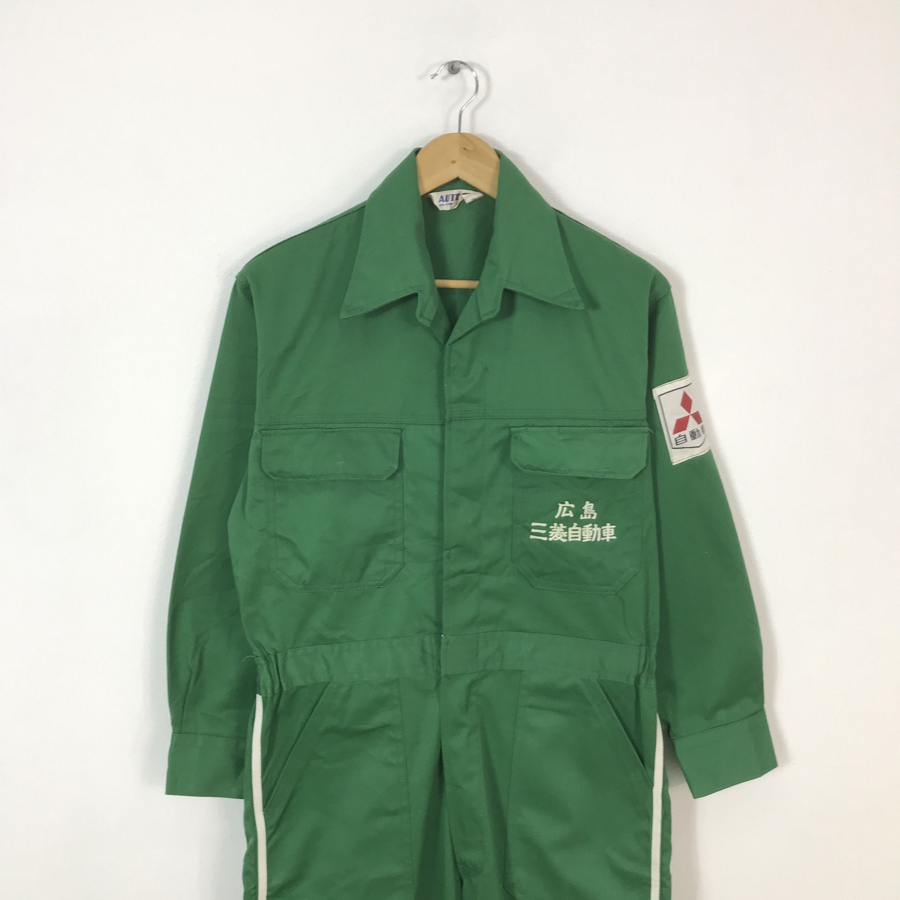 Japanese Brand Vtg mitsubishi motor racing button coverall K65B10 Size US L / EU 52-54 / 3 - 3 Thumbnail