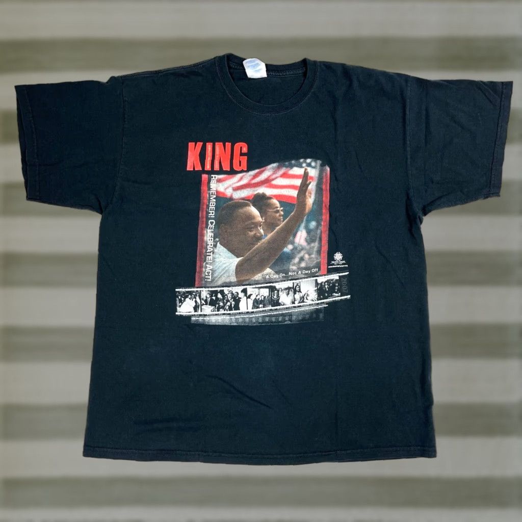 Gildan VINTAGE Martin Luther King Jr. Coretta Scott King T-Shirt XL Black Gildan Ultra Cotton Mens Short Sleeve Crew Neck Size US XL / EU 56 / 4 - 1 Thumbnail