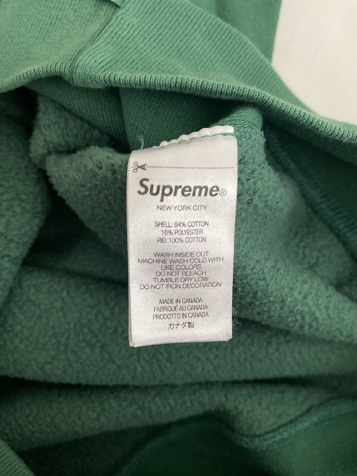 Supreme Supreme london shop small box green Size US L / EU 52-54 / 3 - 5 Thumbnail