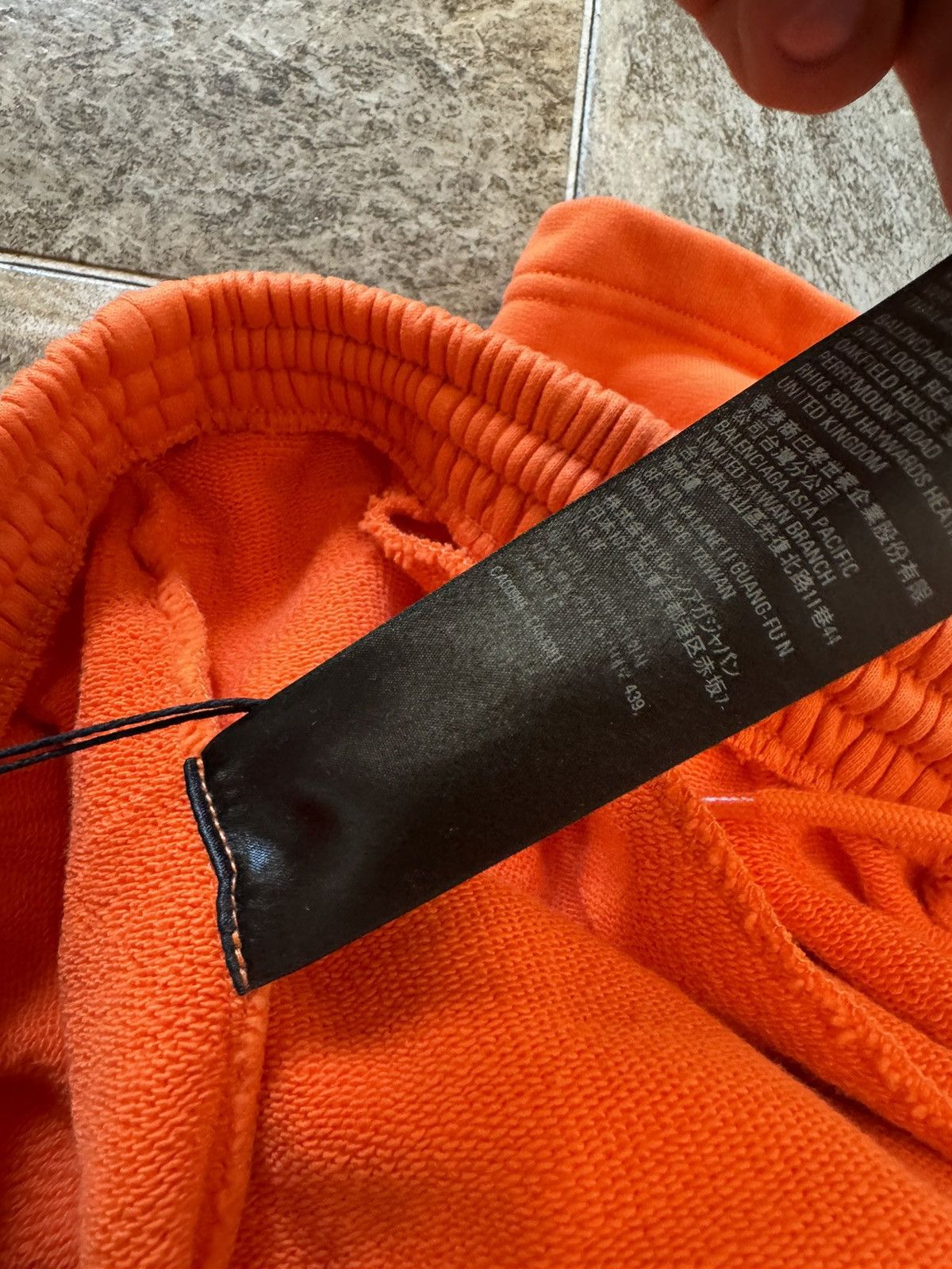 Balenciaga Balenciaga Orange Shorts Size US 30 / EU 46 - 10 Thumbnail