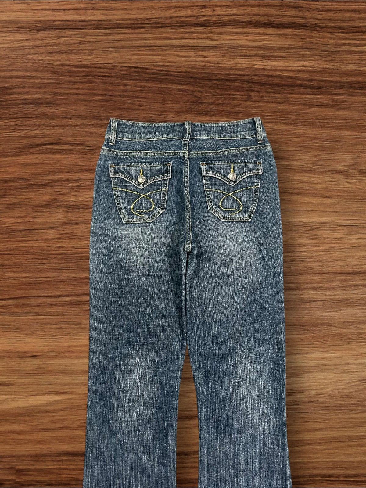 Japanese Brand Vintage Japanese Brand Blue Washed Distressed Flare Jeans Size 27" / US 4 / IT 40 - 5 Thumbnail