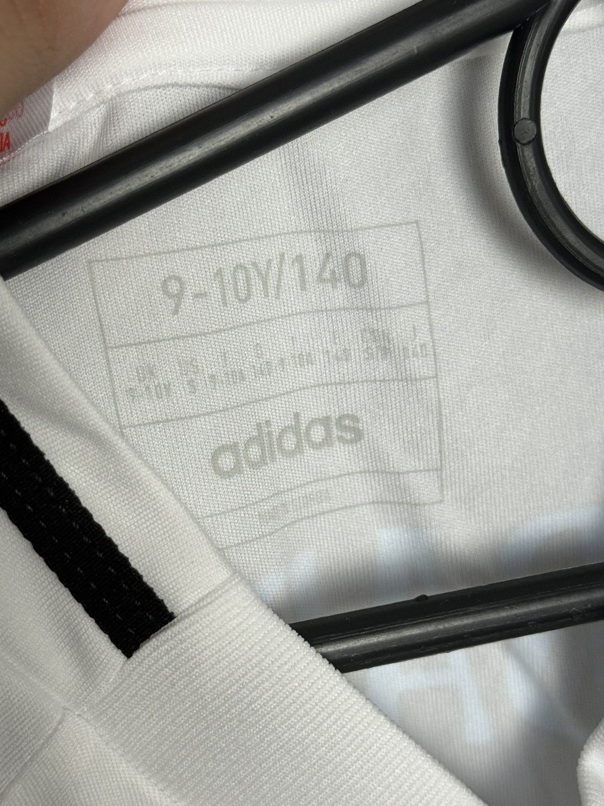 Adidas KIDS New Real Madrid 24/25 Home Mbappe Football Jersey Size US XS / EU 42 / 0 - 6 Thumbnail