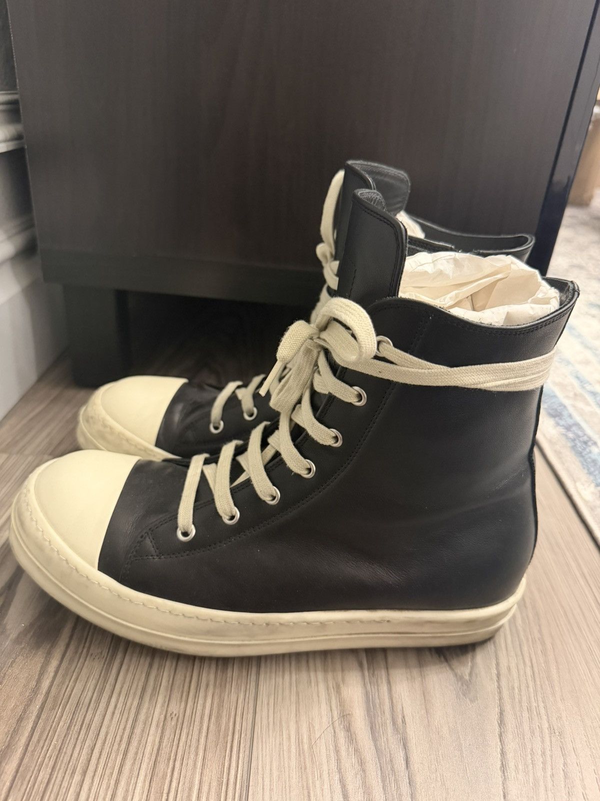 Rick Owens Rick Owen’s Mainline Leather Ramones black/milk size 42 Size US 9 / EU 42 - 4 Thumbnail