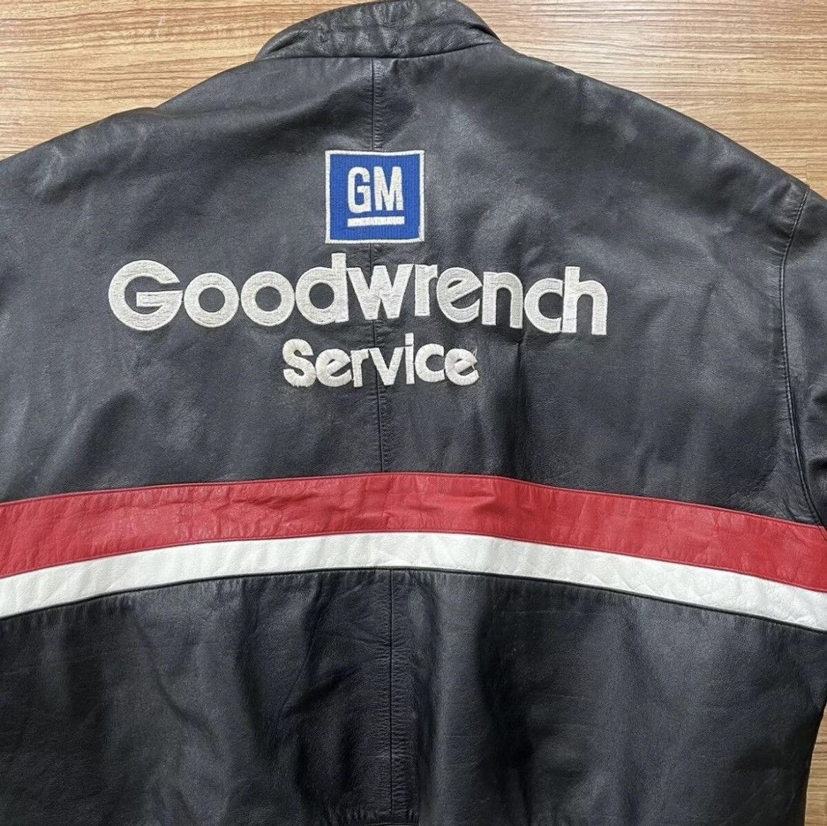 Chase Authentics × NASCAR × Vintage Vintage NASCAR Dale Earnhardt Leather Jacket Size US XL / EU 56 / 4 - 4 Thumbnail