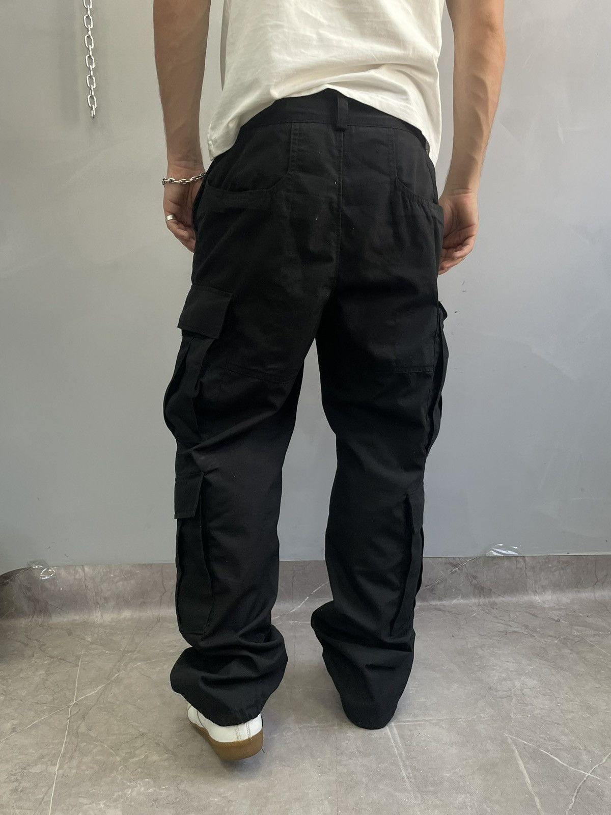 Japanese Brand Multipocket cargo wide leg y2k baggy pants Size US 34 / EU 50 - 14 Thumbnail